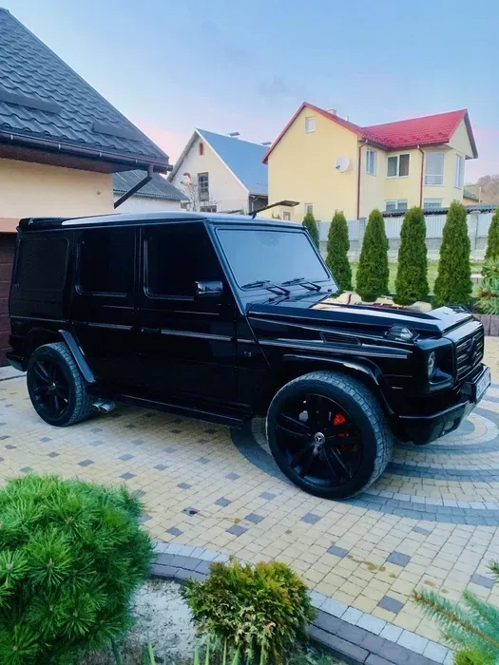 Автомобіль Mercedes-Benz G-Class для весілля