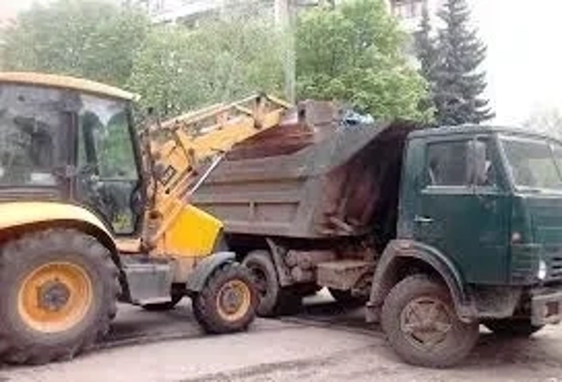 Екскаватор-навантажувач CAT 428E — Надійність для вашого об'єкта