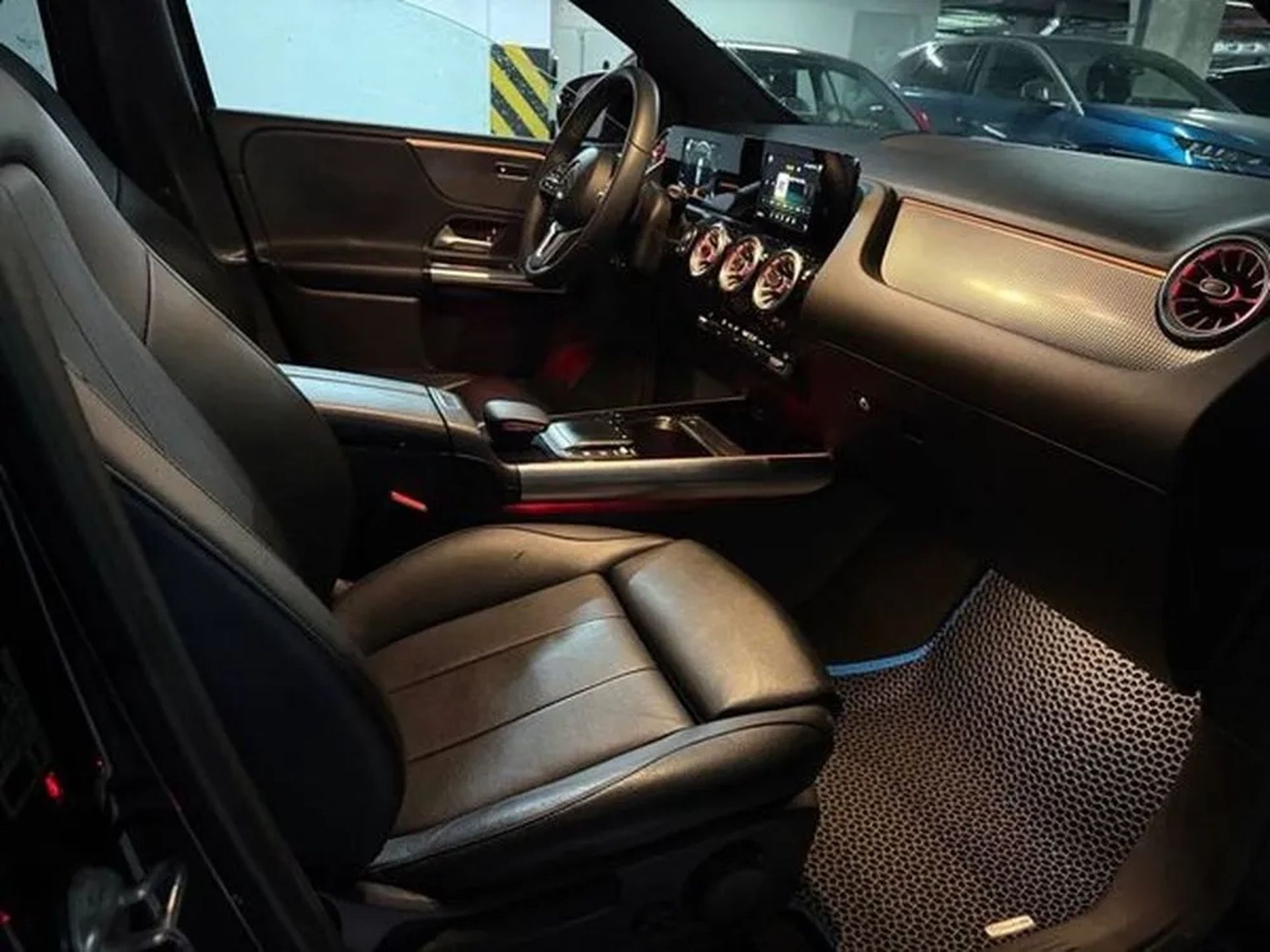 447 Позашляховик Mercedes-Benz B-class W247 на весілля в Києві