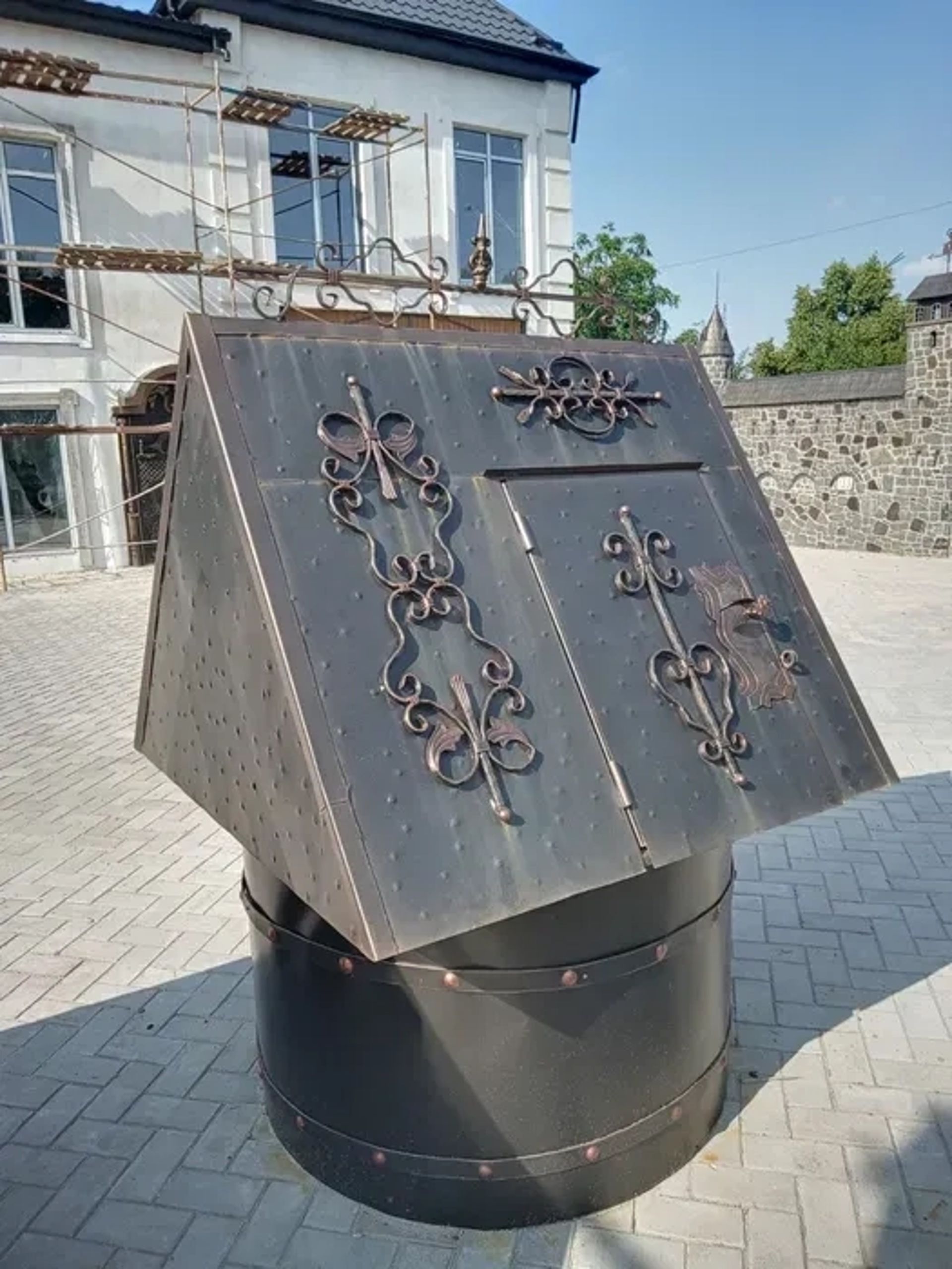 Копка, чистка та поглиблення криниць, дезінфекція.