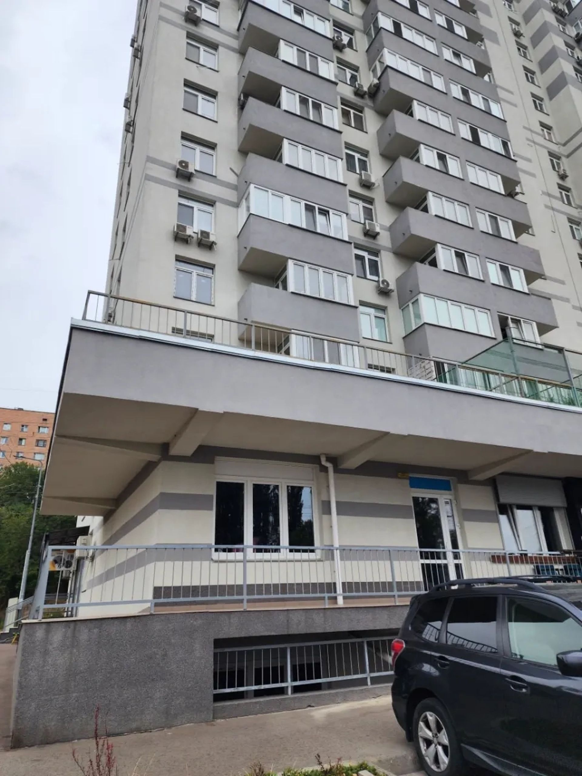 Фасадне приміщення 151 м2 у Вишгороді