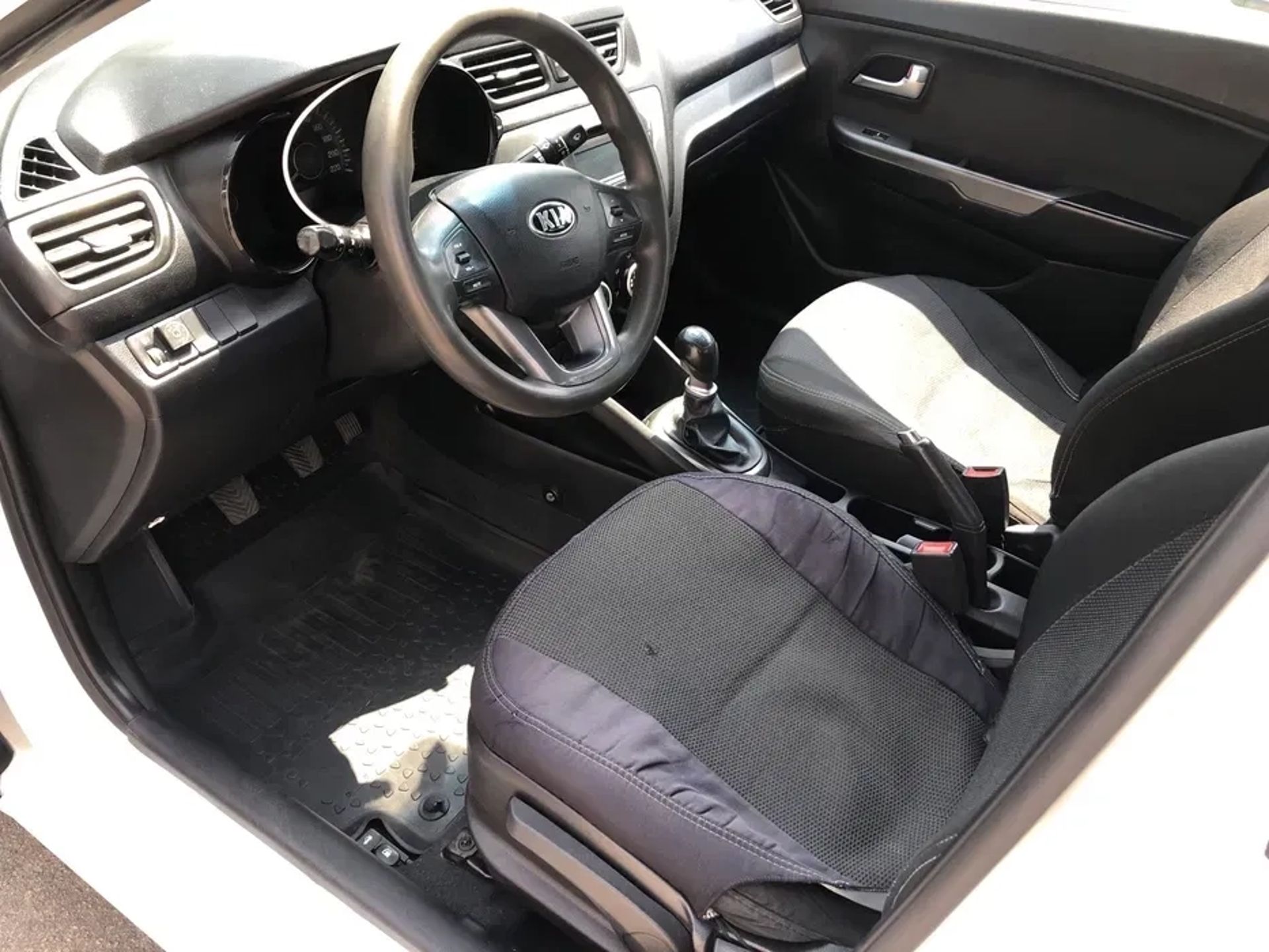  Авто Kia rio sedan для власних потреб/роботи в таксі
