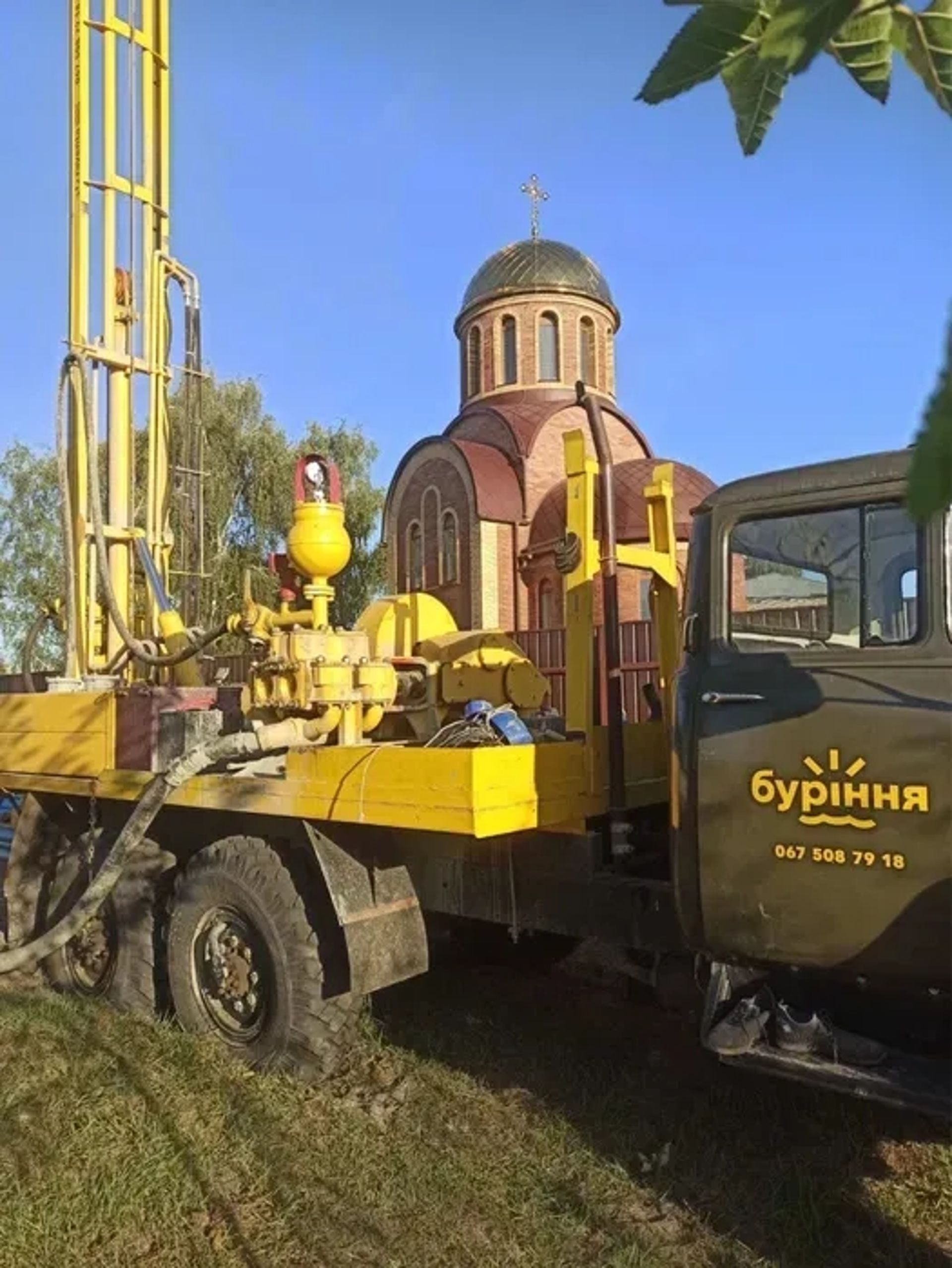 Якісне буріння свердловин на воду та повне облаштування водяної лінії у вашому домі