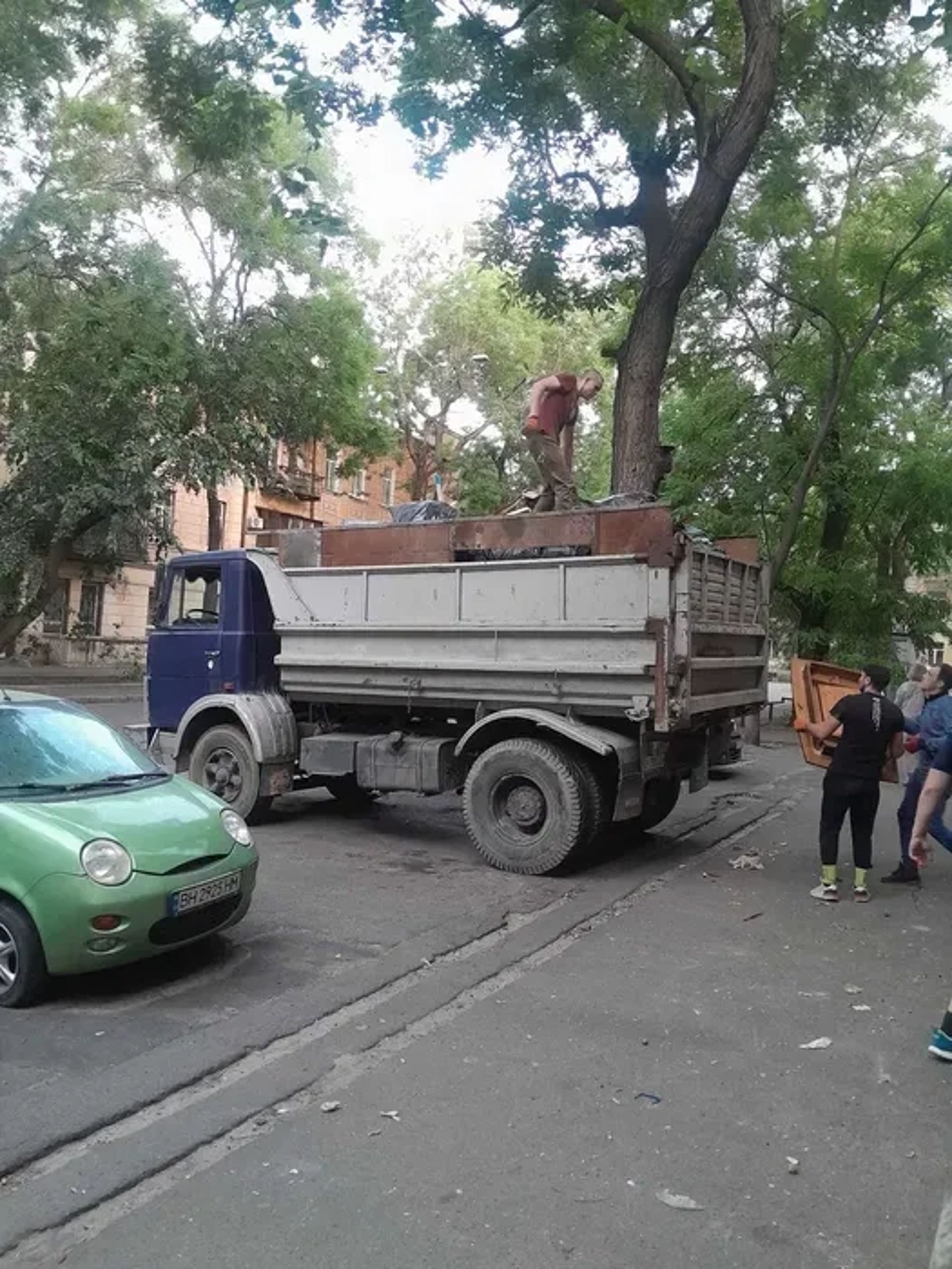 Прибирання тереторій підготовка ділянки під будівництво