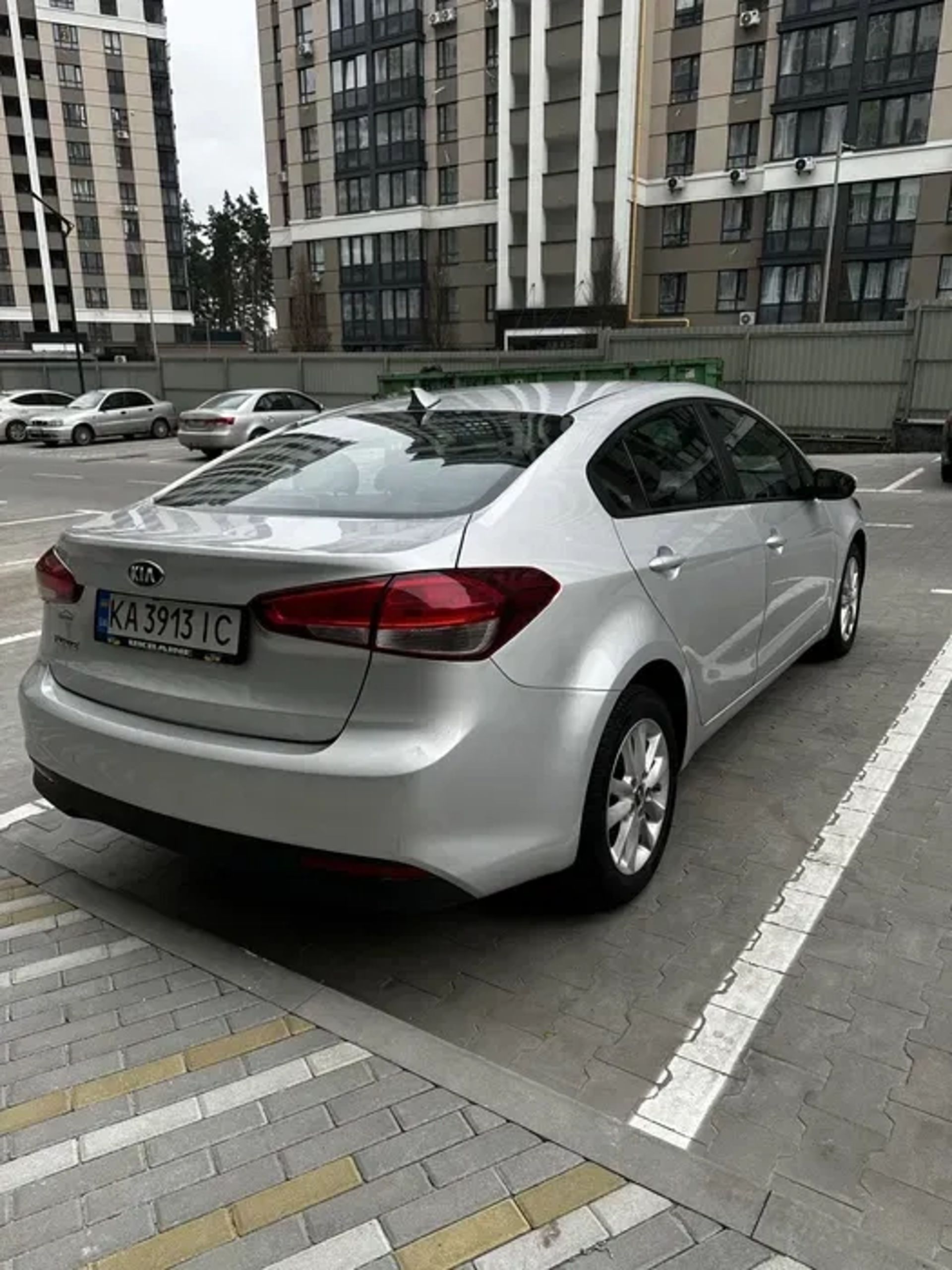 Авто KIA FORTE