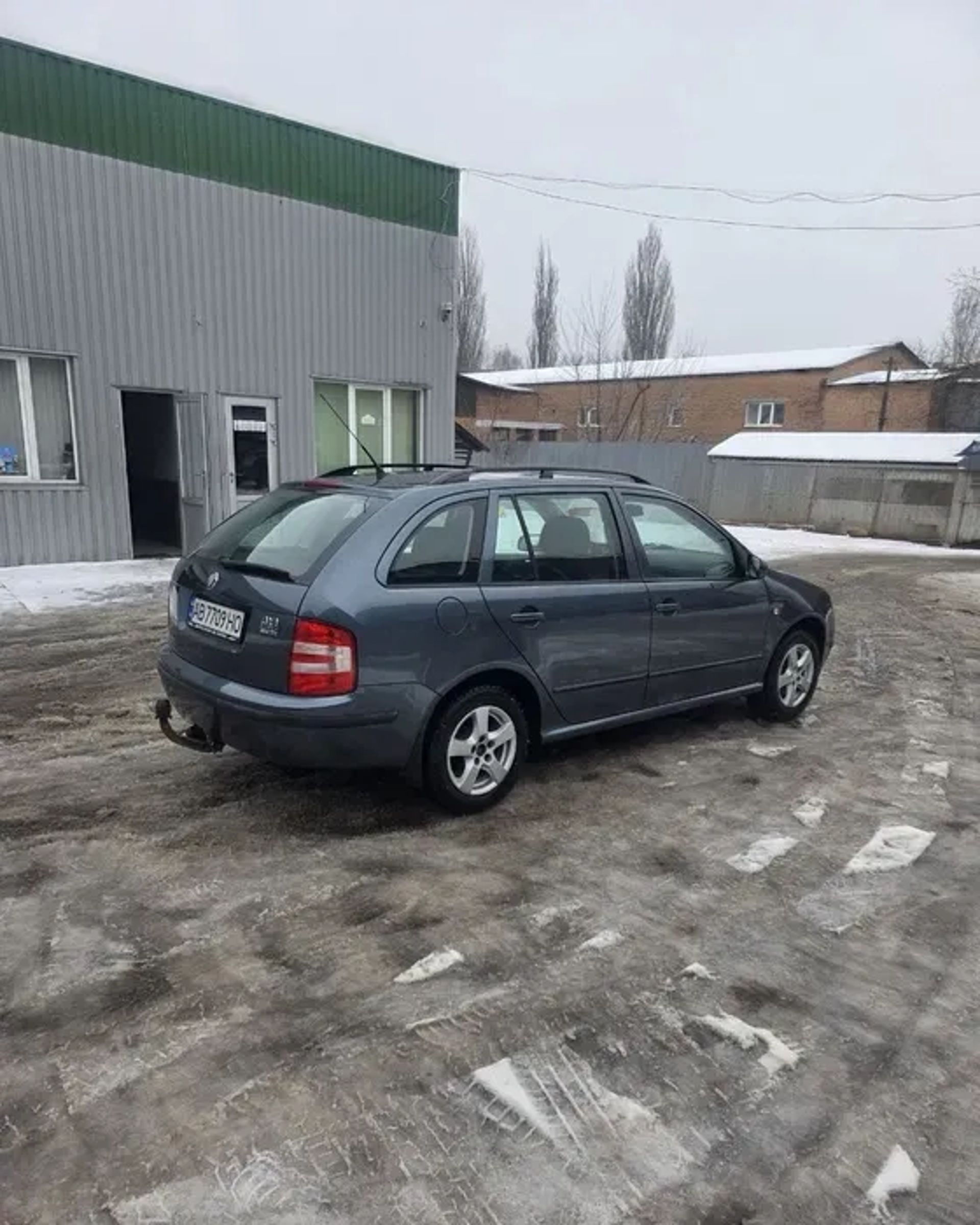 Skoda Fabia Подобово, під таксі.