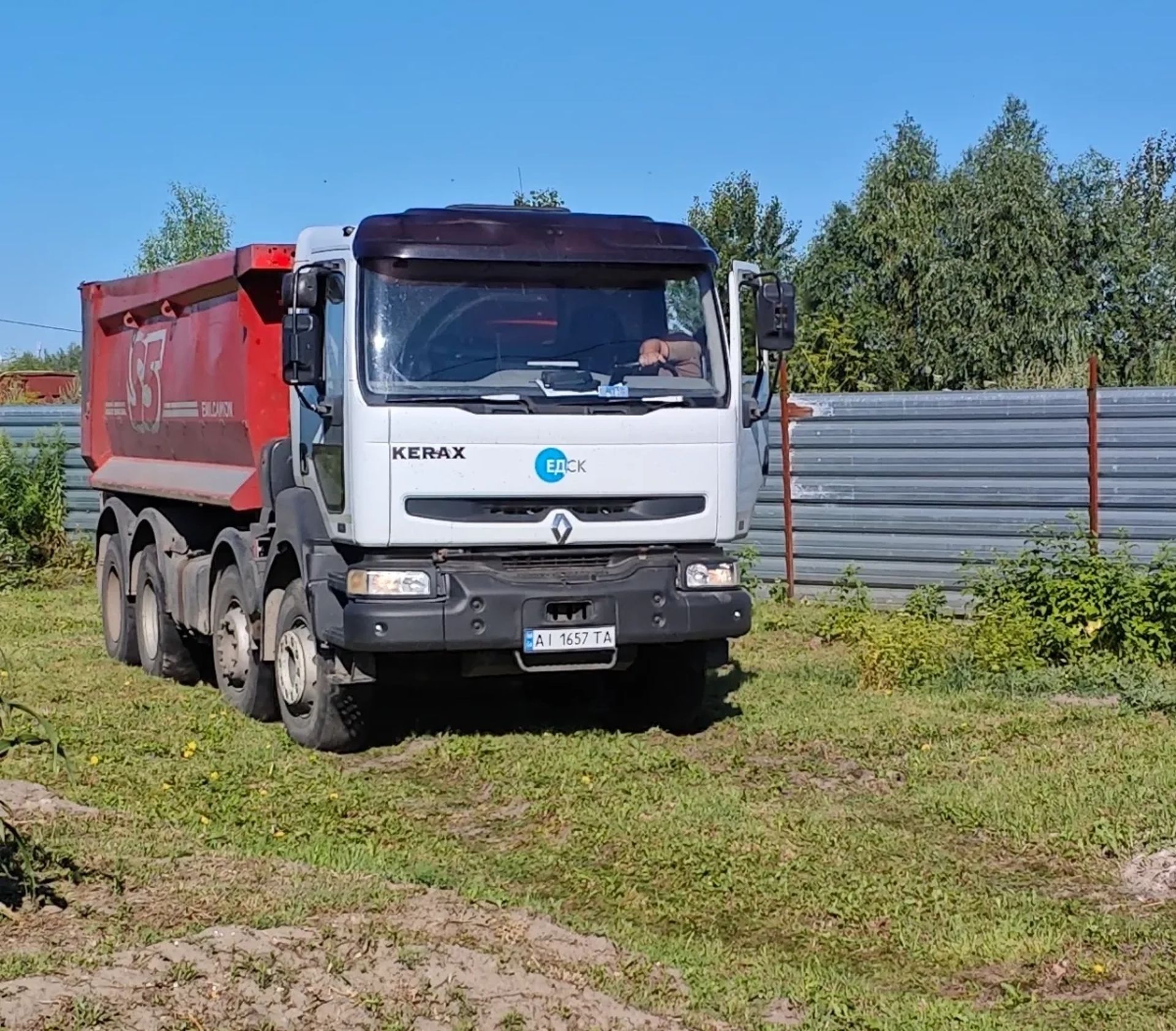 Будівельний Самоскид Renault Kerax 30т
