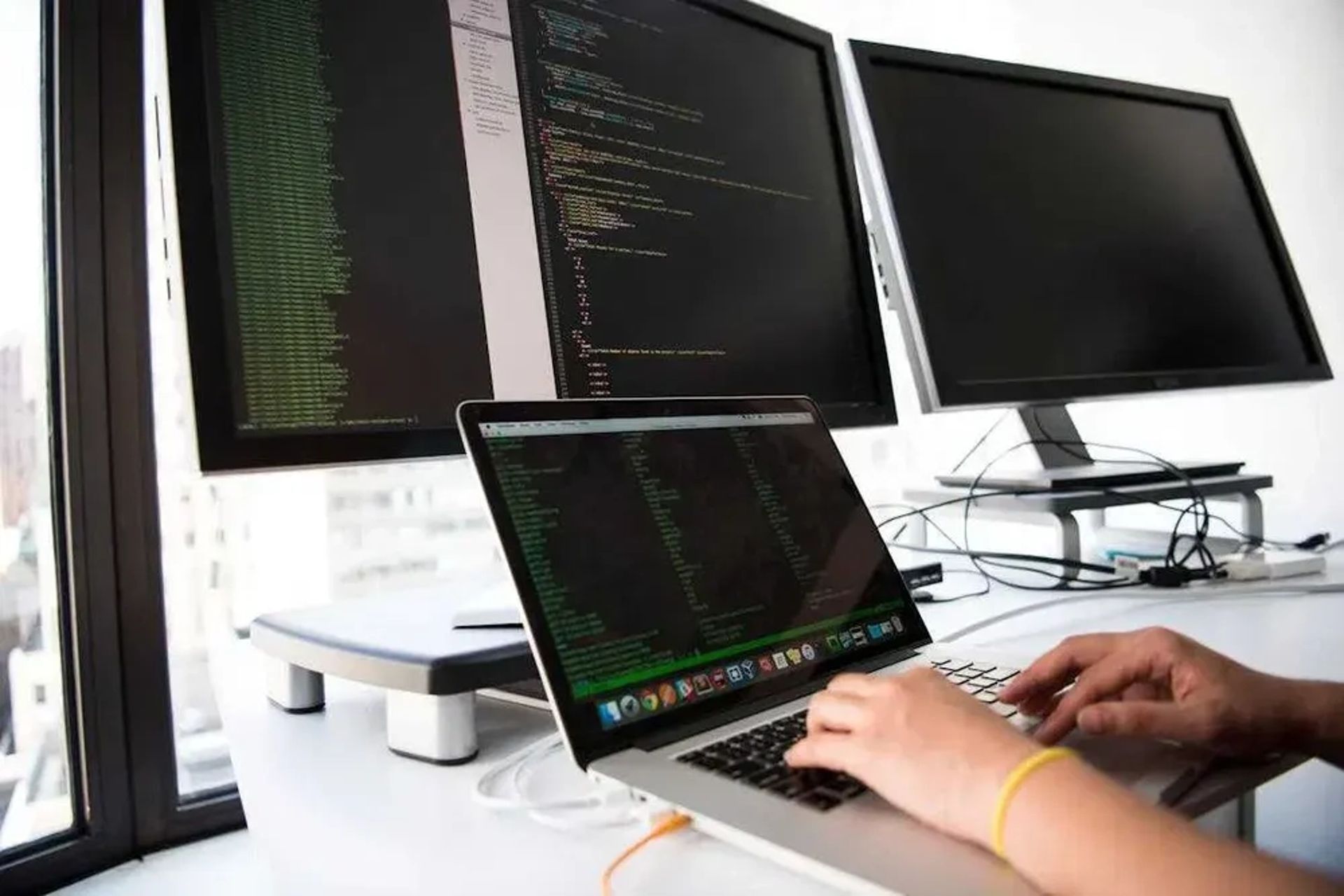 Ремонт ноутбуків та стаціонарних пк,смартфонів та планшетів.