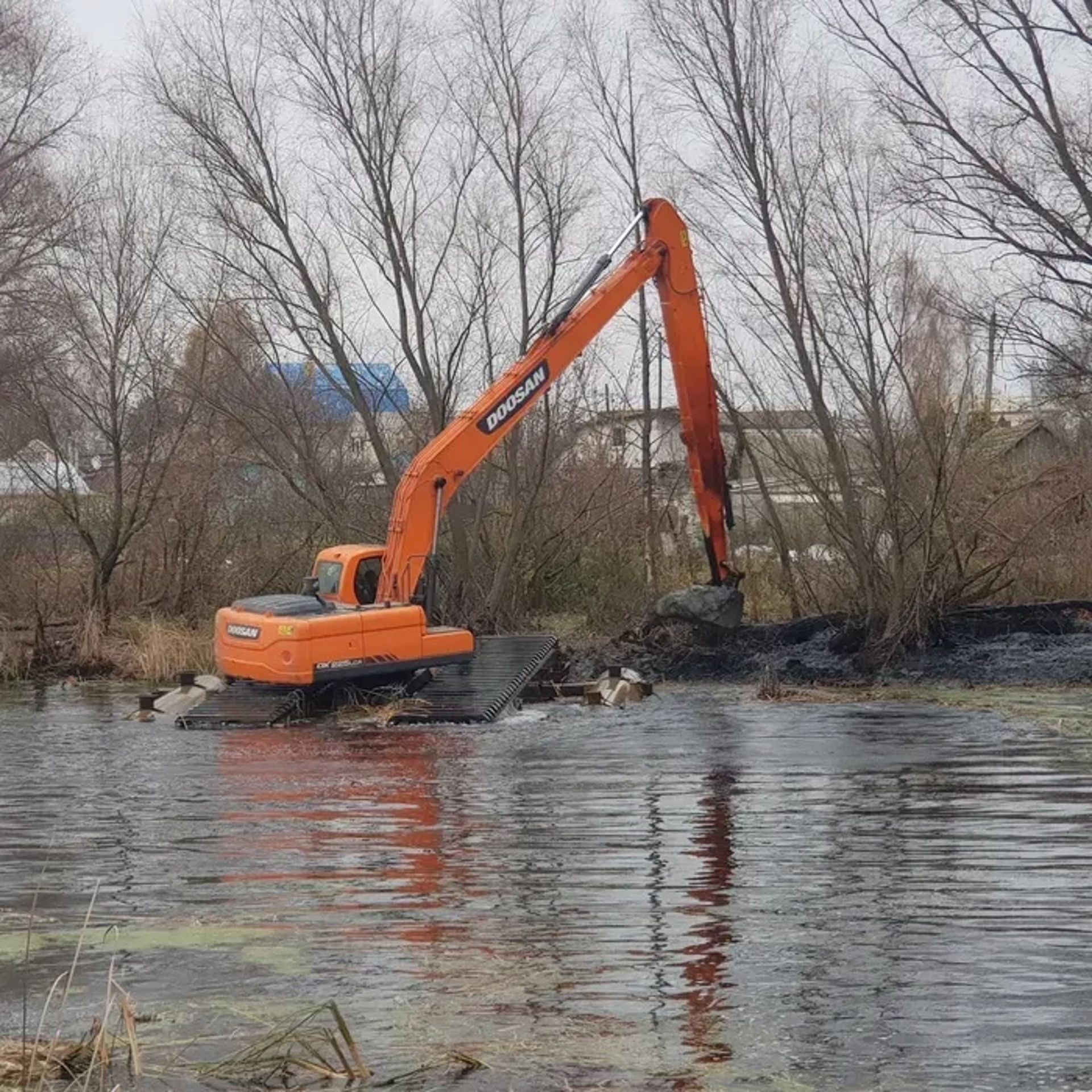 Чистка копання водойм: річок, ставків, озер, каналів, намив піску
