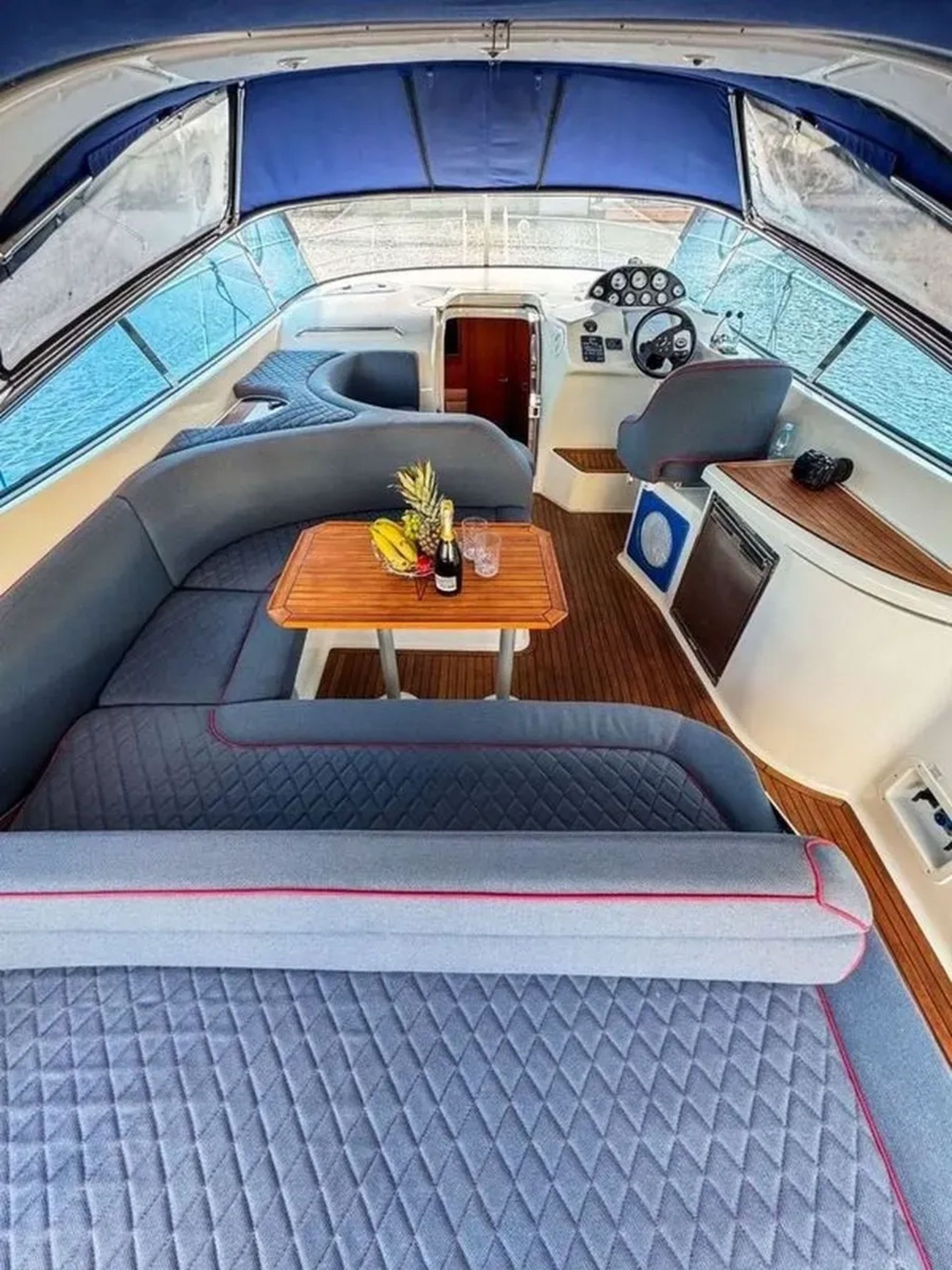 Яхта Bavaria 37 Sport HT VIP — яхт клуб “Едем”
