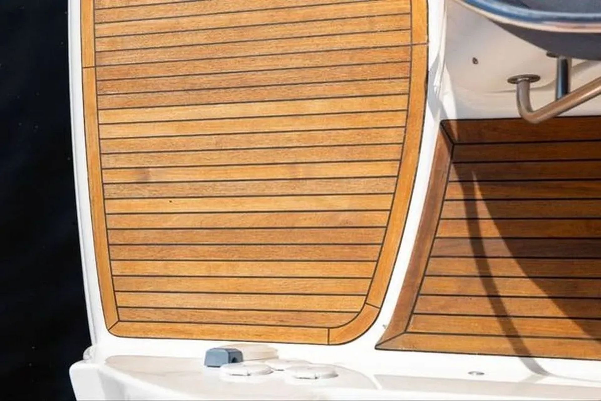 Яхта Bavaria 37 Sport HT VIP — яхт клуб “Едем”