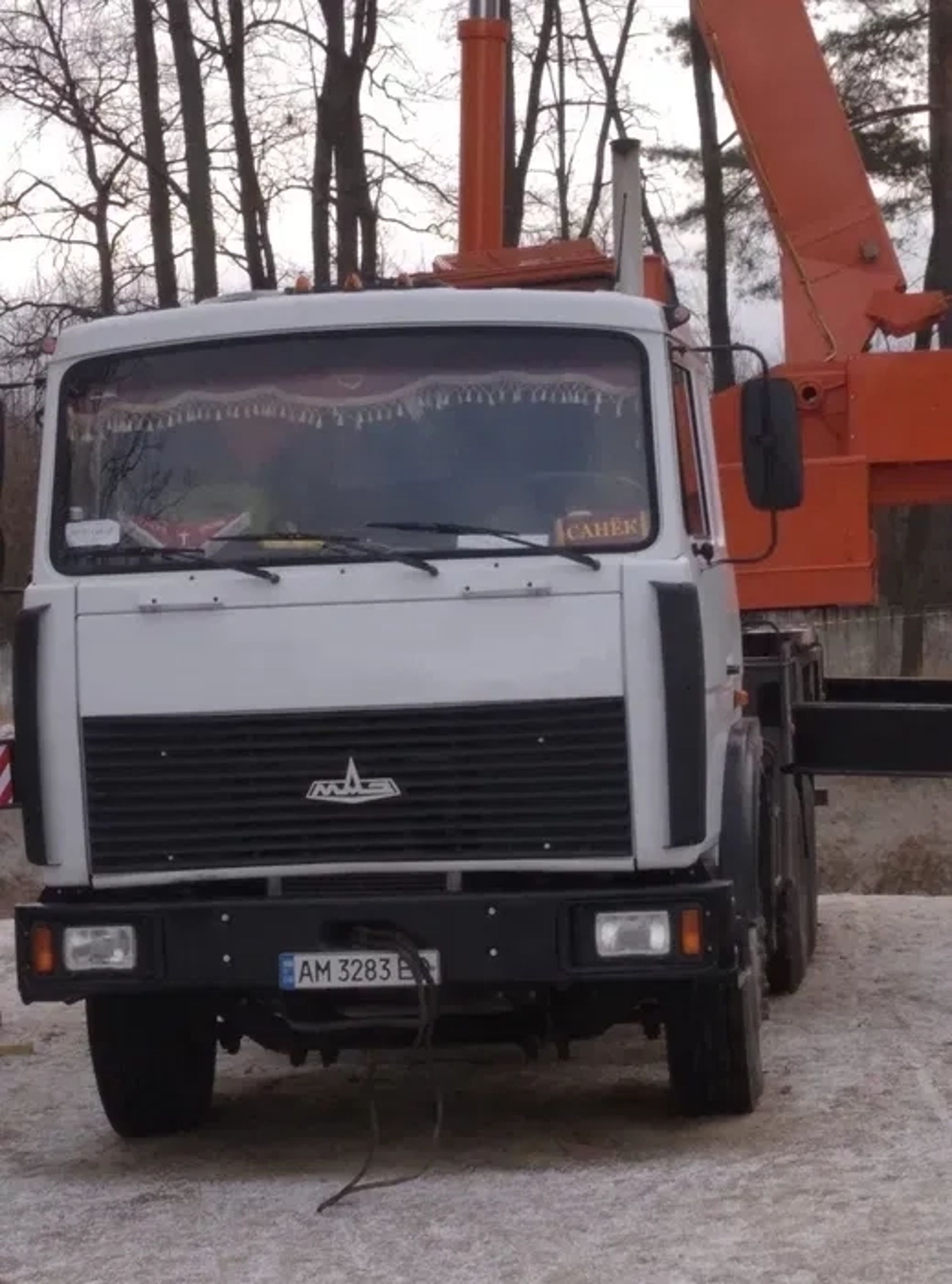 Автокран «Клинці» на базі МАЗ для підйому та переміщення вантажів