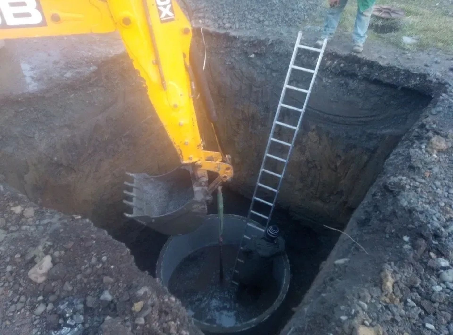Екскаватор-навантажувач JCB 3CX
