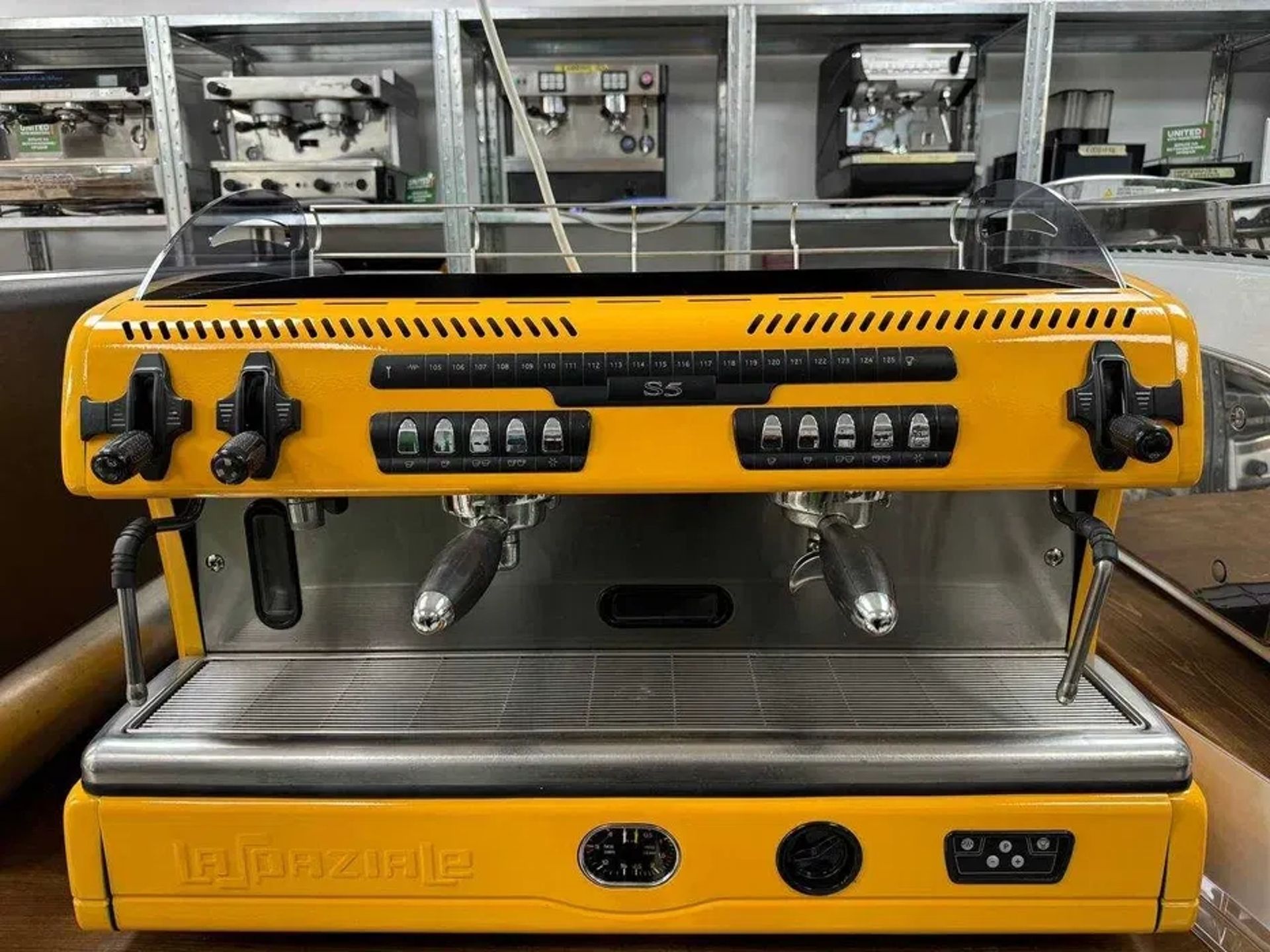 Кавомашина Київ та область, La Spaziale s5