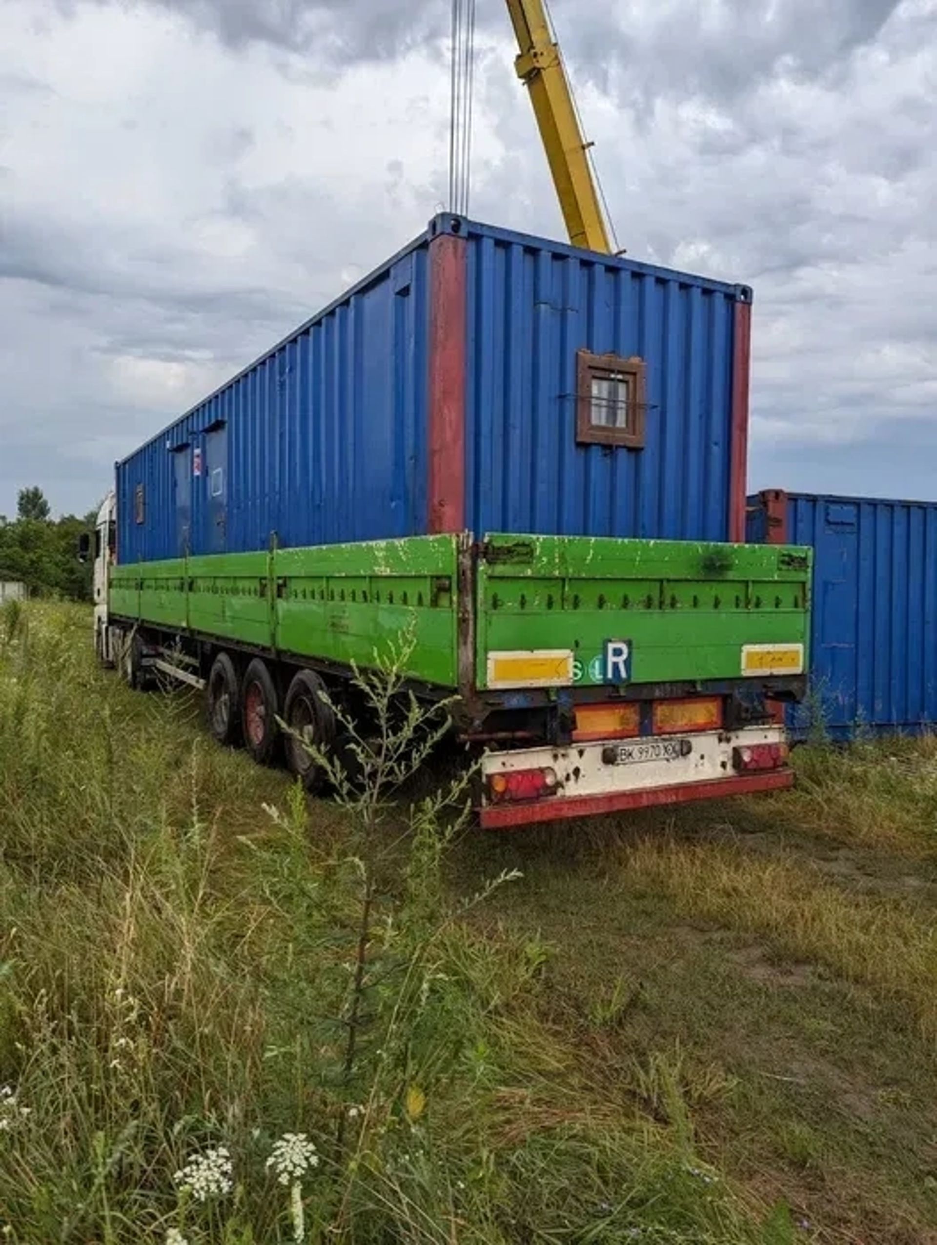 Побутівка 30 м2 з двома кімнатами та складом