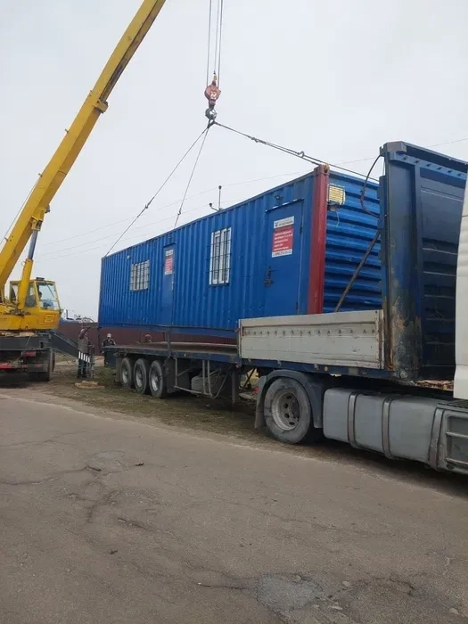 Побутівка 30 м2 з двома кімнатами та складом