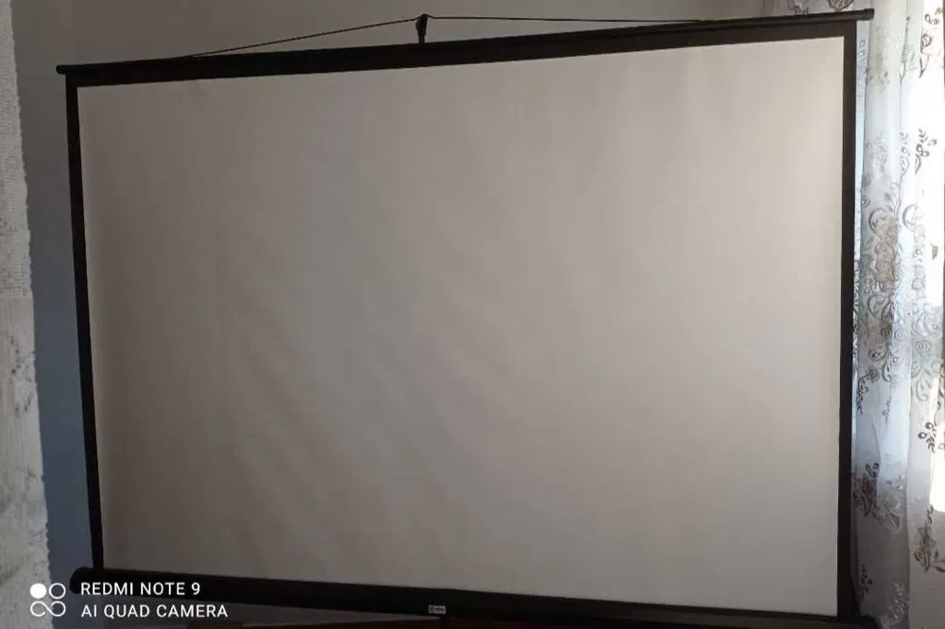 BenQ W700+: проектор на ваше свято