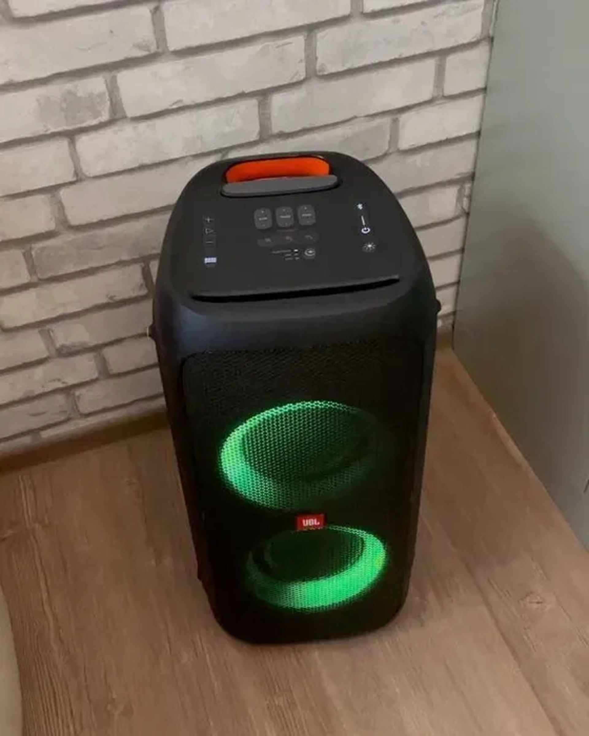 Bluetooth колонка з JBL PartyBox 310/320 із мікрофоном