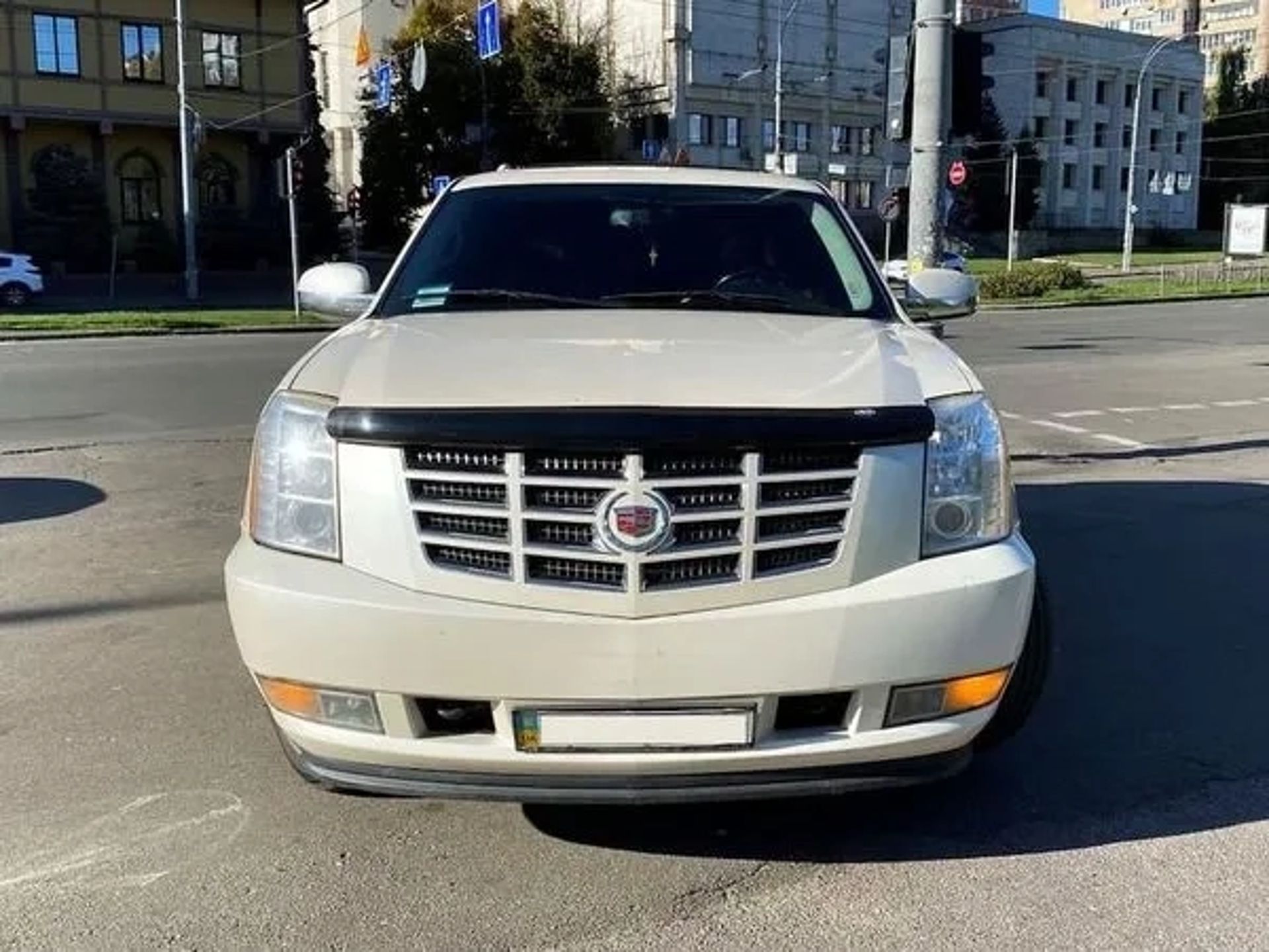 232 Позашляховик на весілля Cadillac Escalade білий