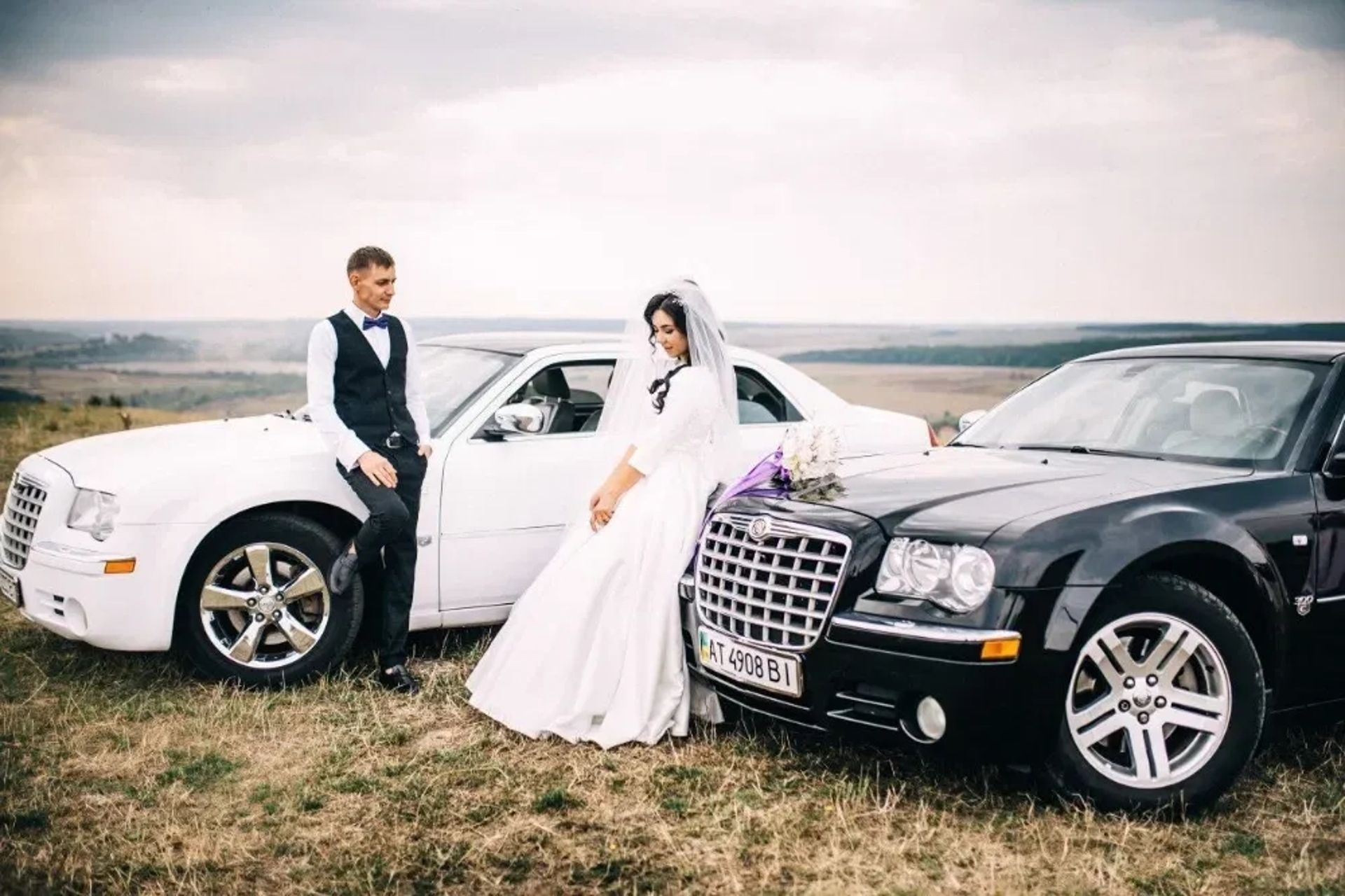 Весільний кортеж CHRYSLER 300с.
