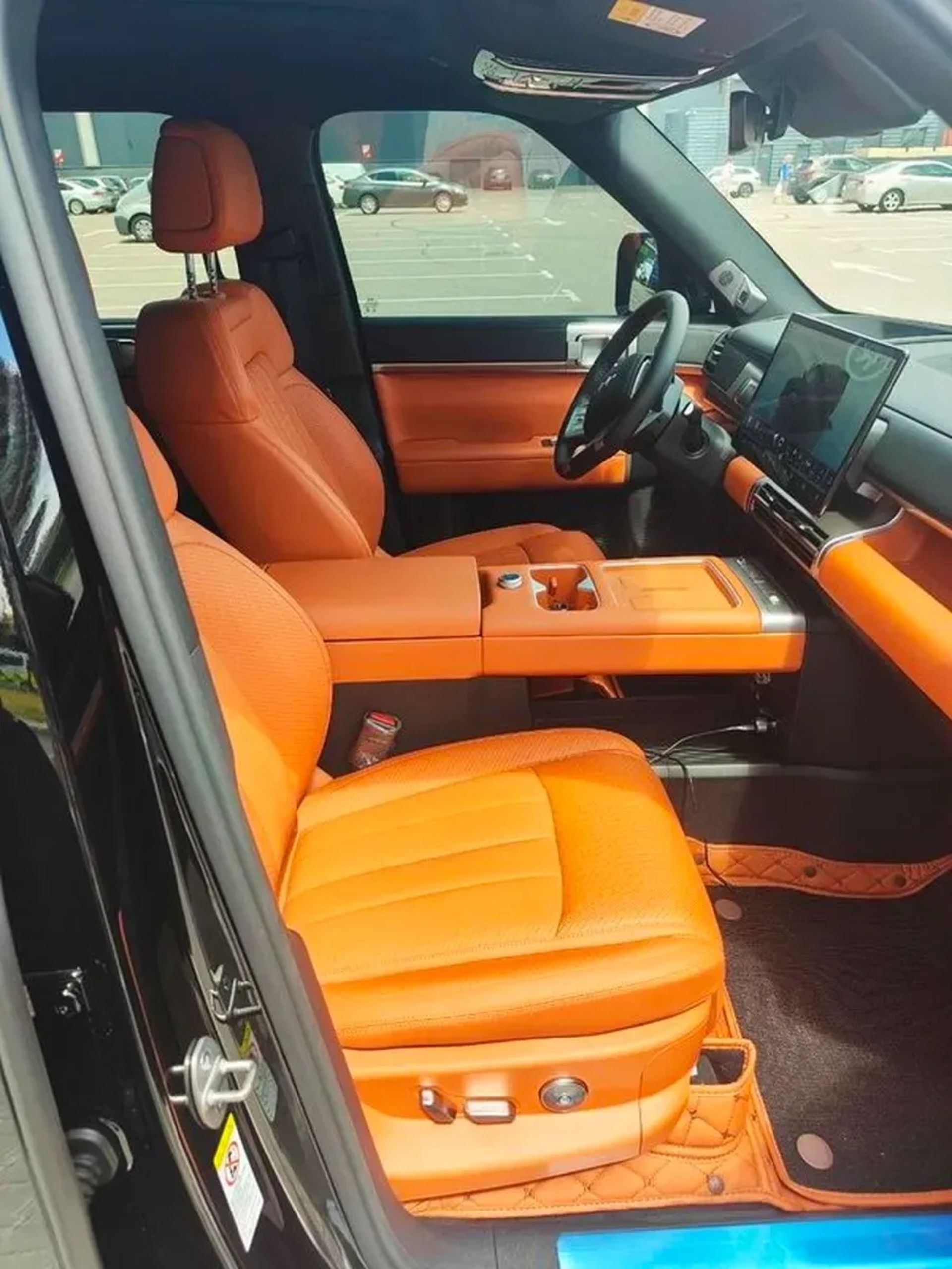 396 BYD Leopard електро позашляховик на весілля з водієм