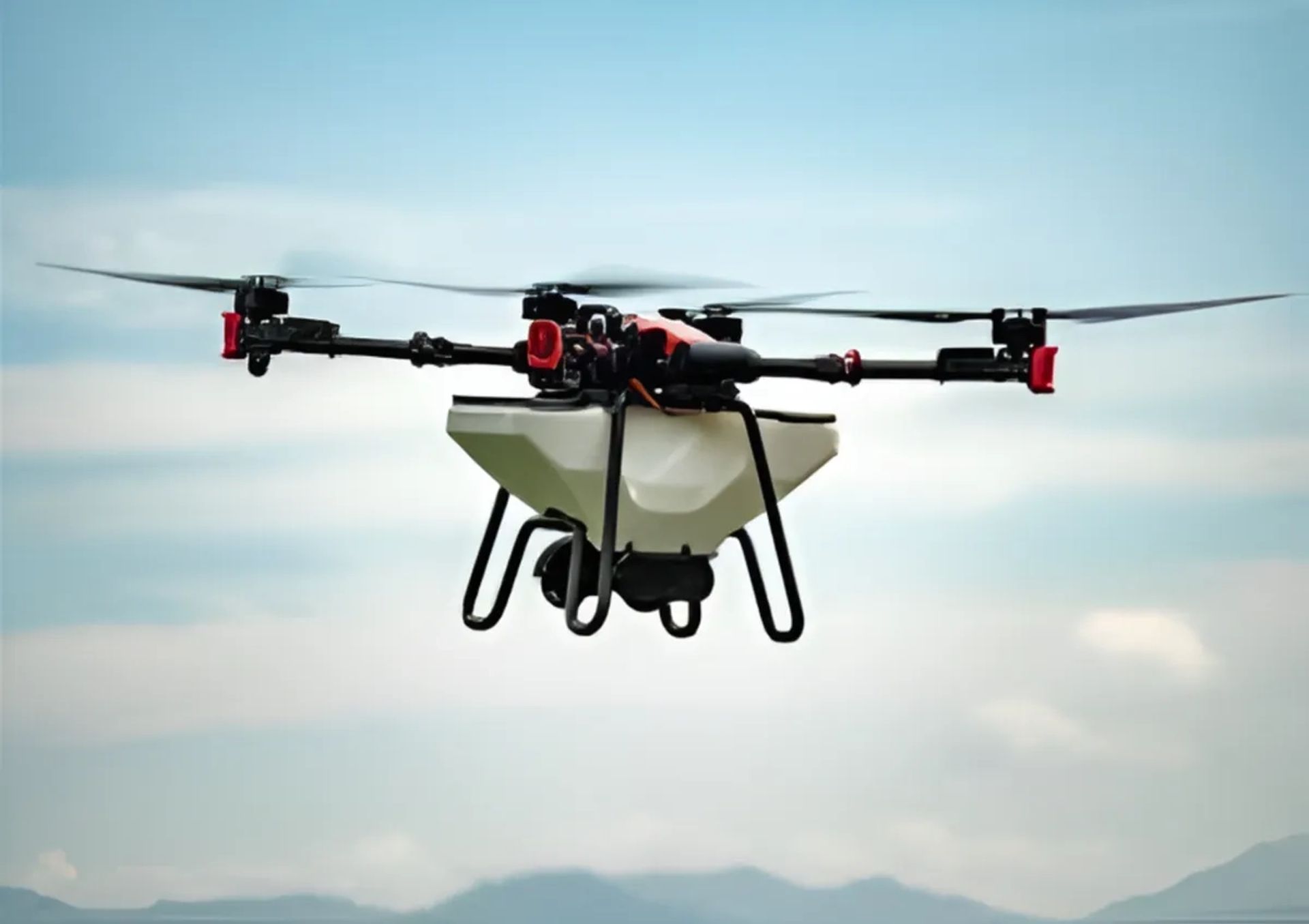 Агродрон XAG XP 2020 Pro обробка поля