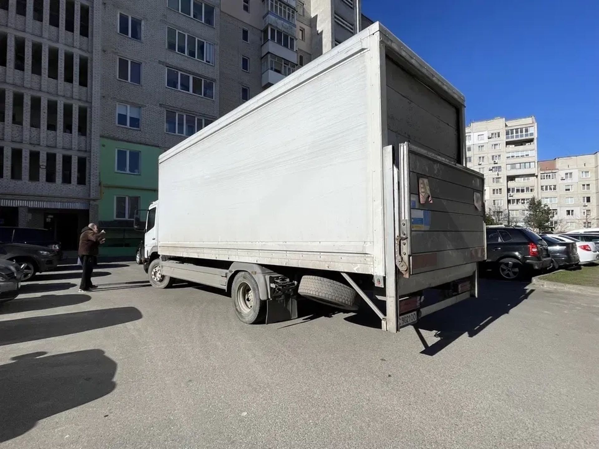 Вантажний автомобіль Mercedes-Benz Atego для перевезення вантажів
