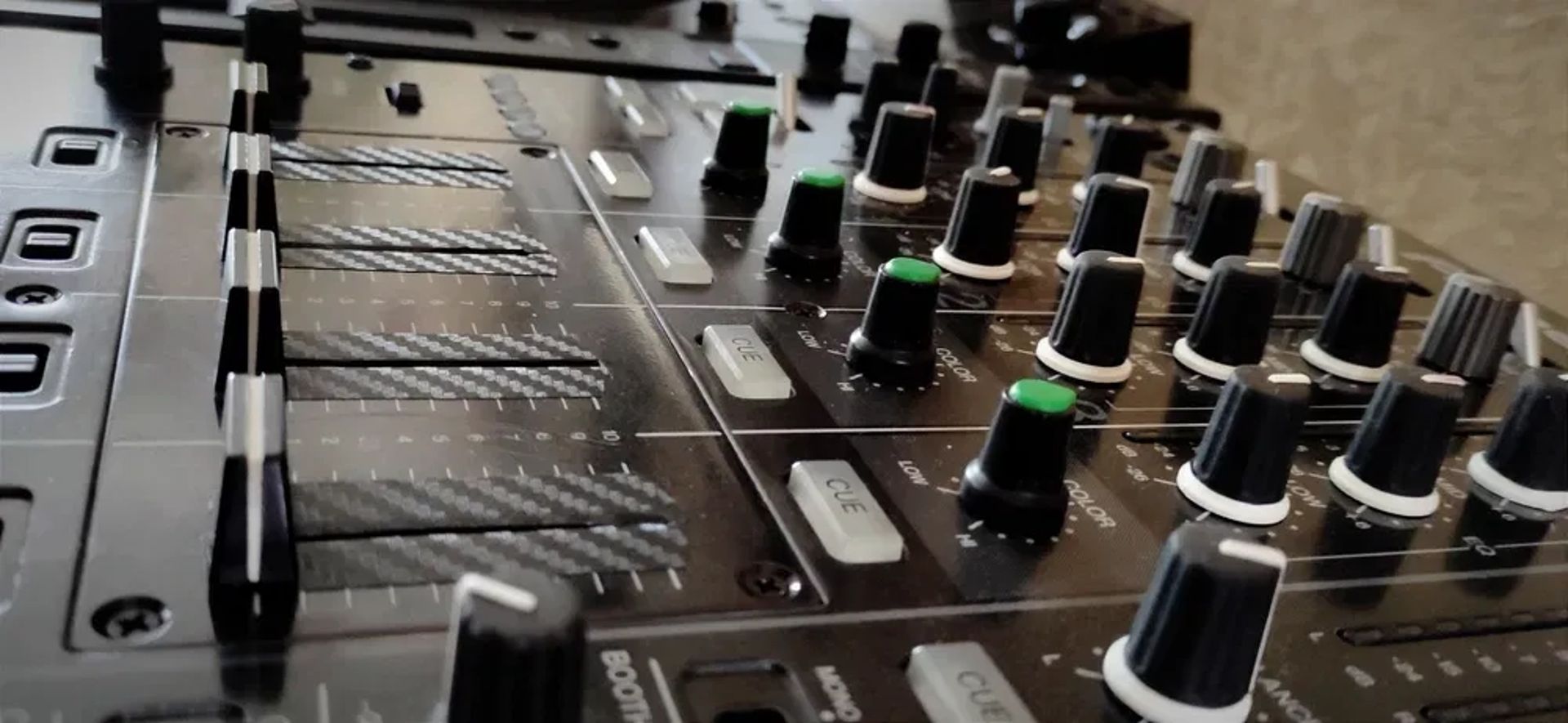 Dj Place апаратура, Dj обладнання, mixer, CDJ Pioneer 4 000 грн.