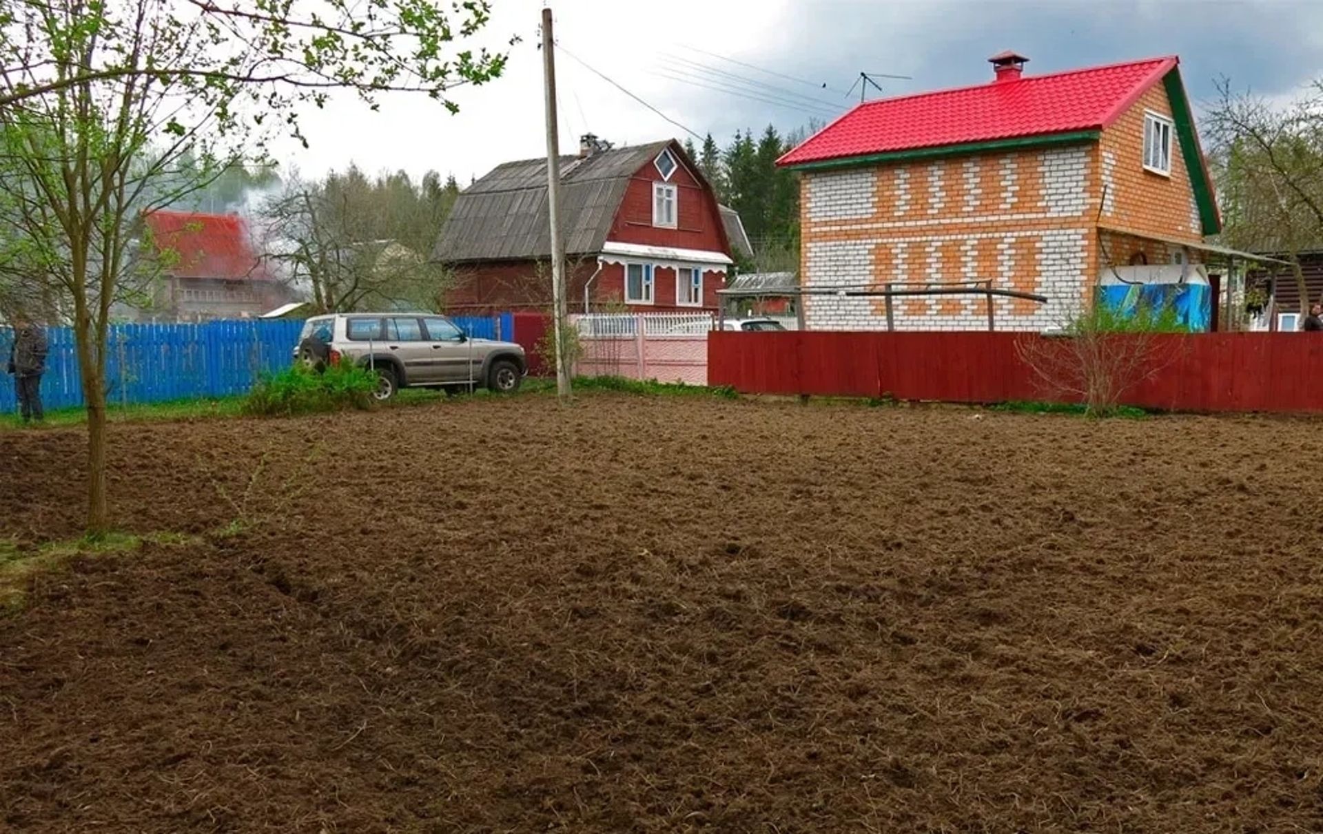 Недорого оранка, культивація, фрезерування, оранка, оранка, мотоблок