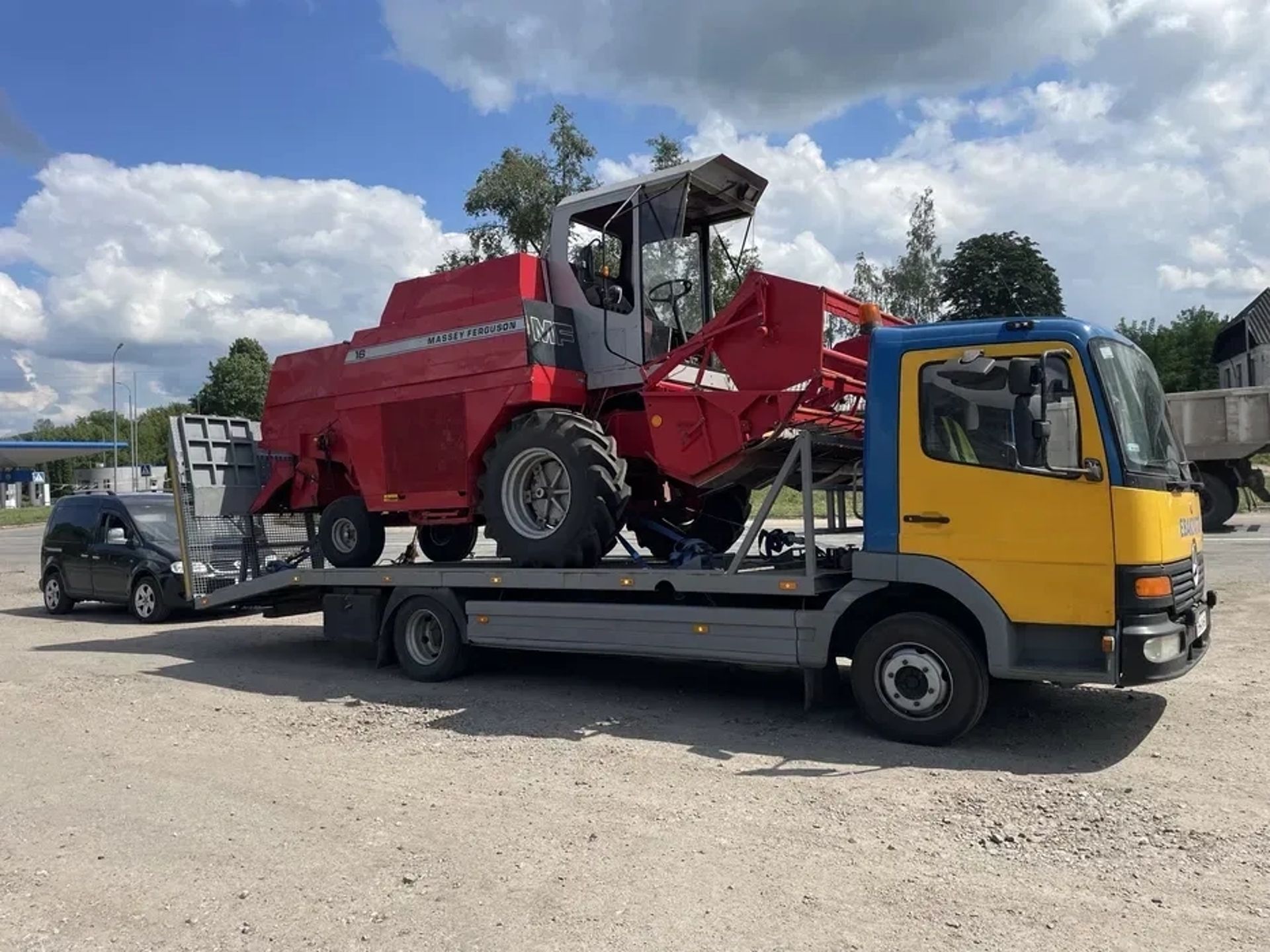 Евакуатор на базі Mercedes-Benz Atego