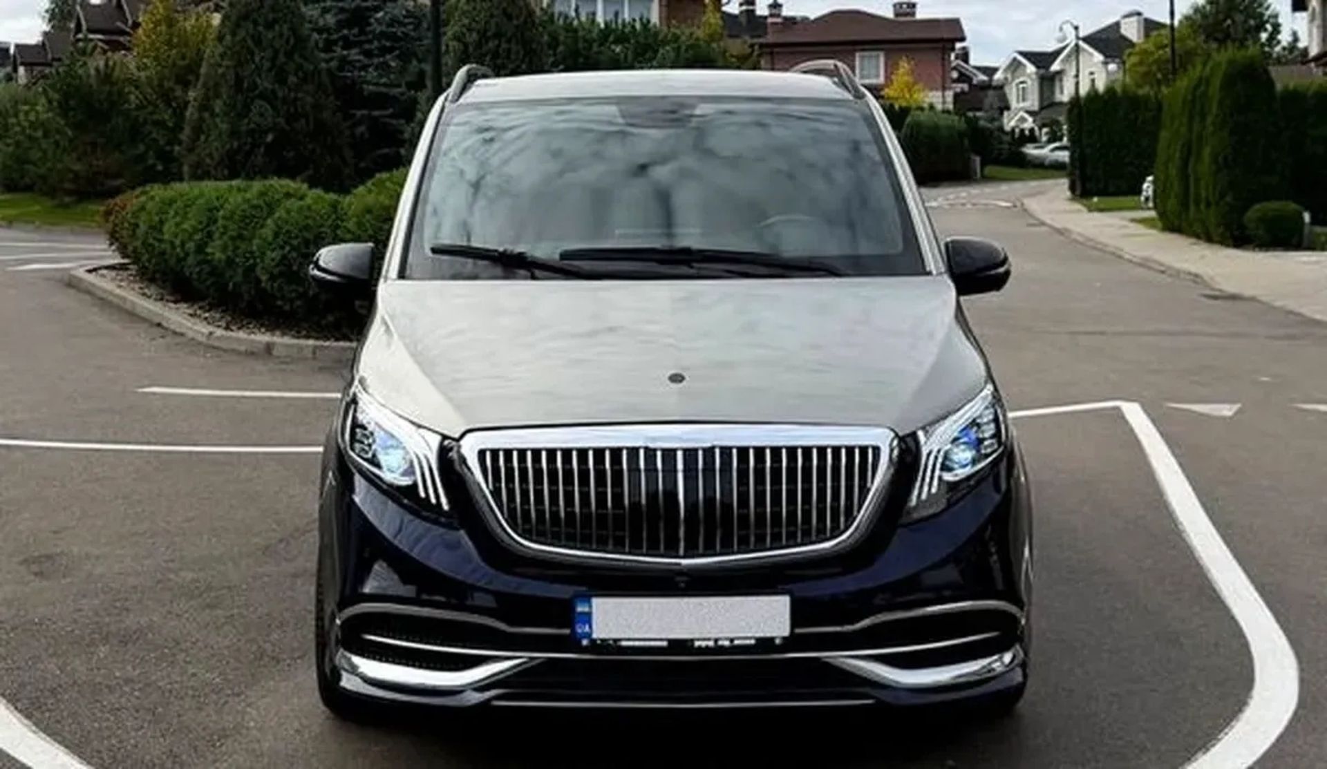 446 Mercedes-Benz Maybach V-Class без водія