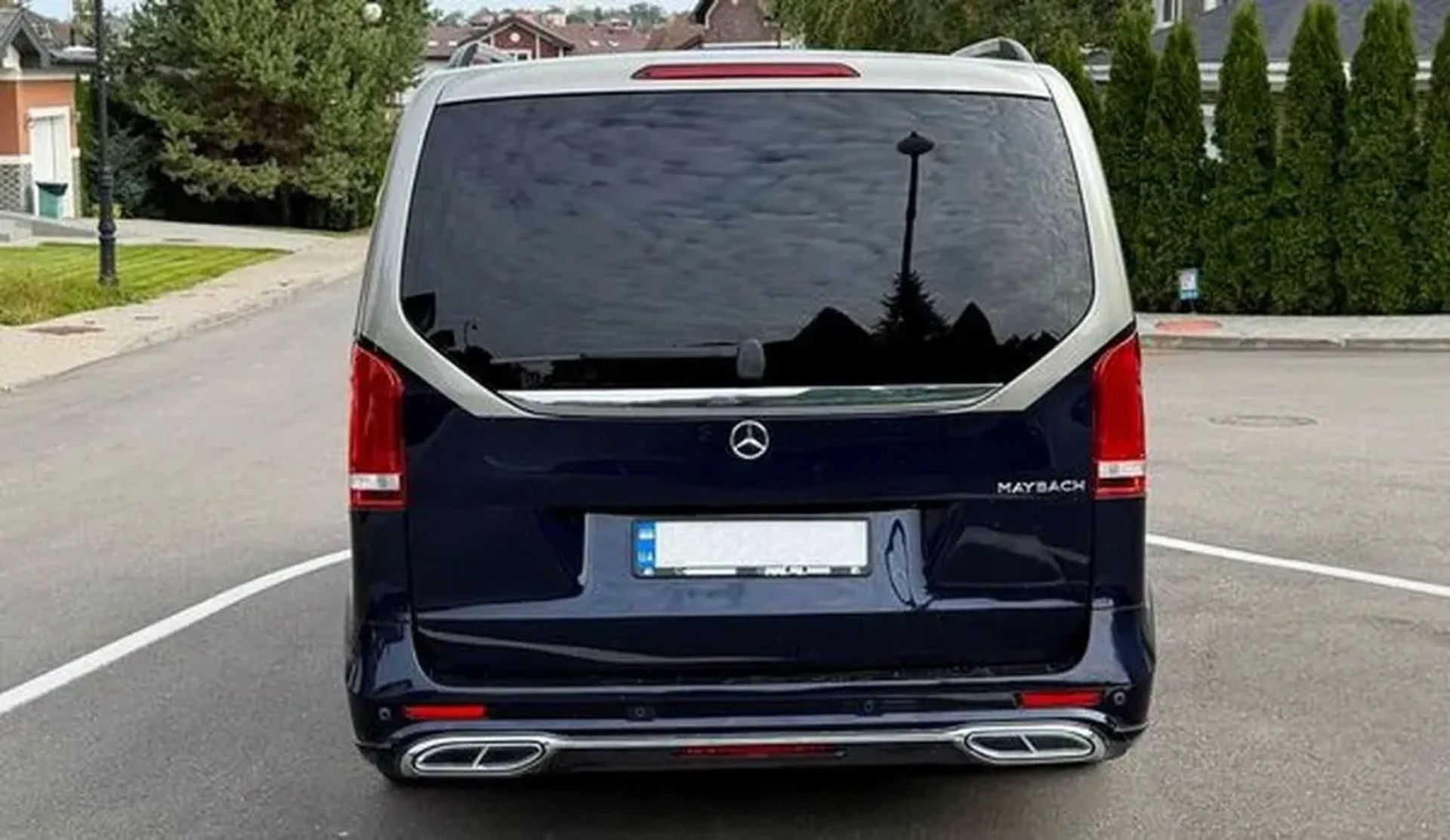 446 Mercedes-Benz Maybach V-Class без водія