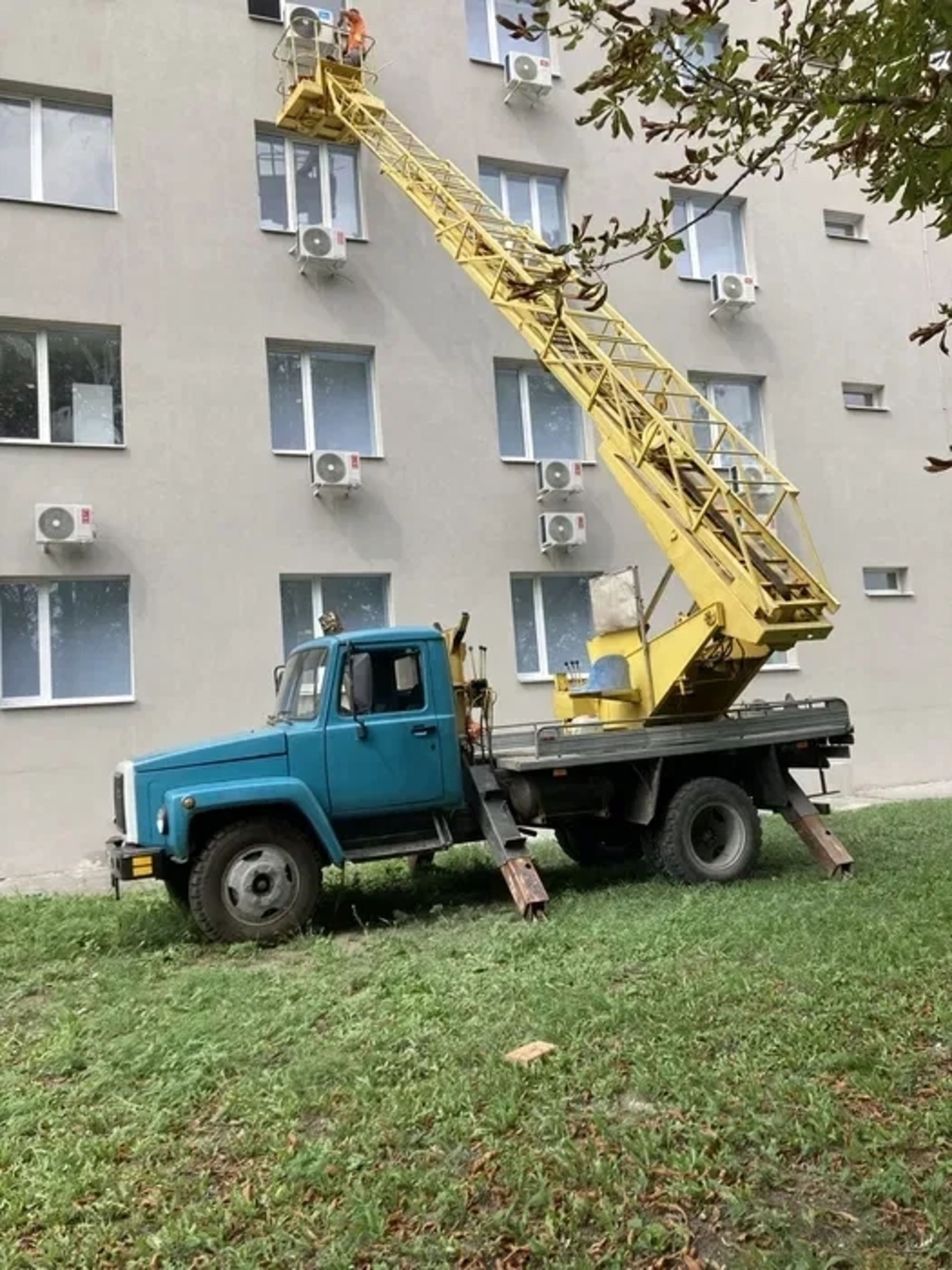 Автовишка на базі ГАЗ Ап 17 метрів