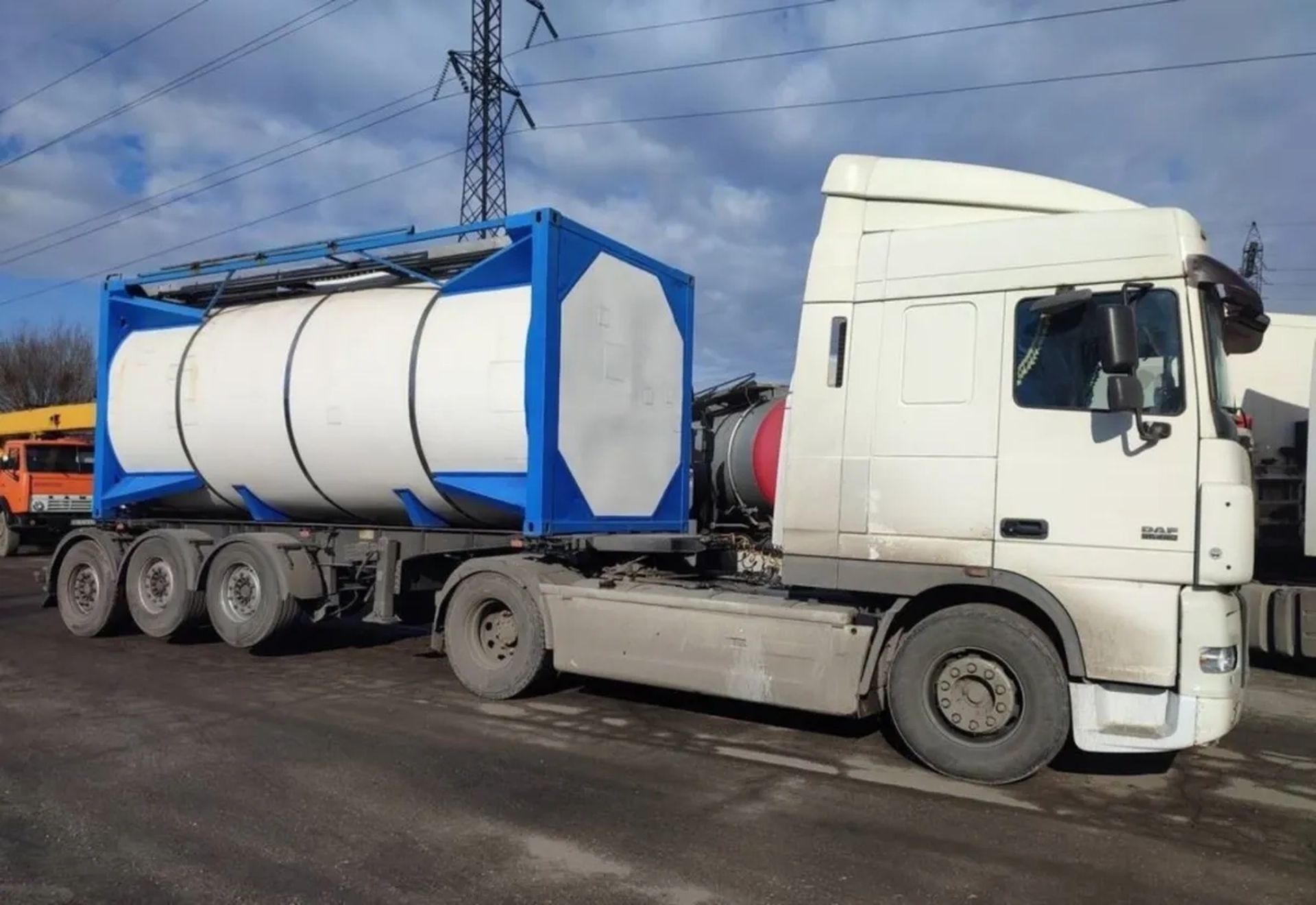 Танк контейнер (Tank Container / Iso Tank) для хімічних вантажів