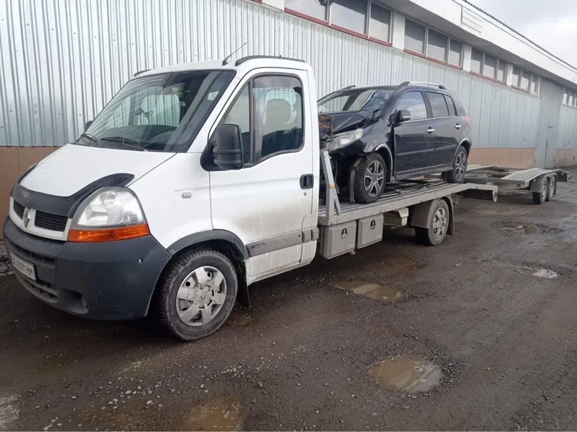 Попутний евакуатор на базі Renault