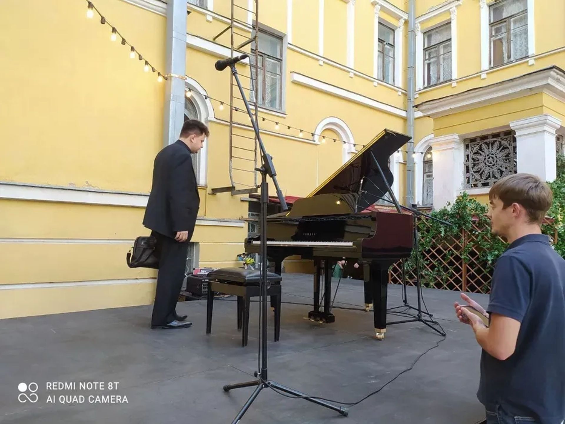 Білий рояль Bosendorfer-yamaha-Hofmann