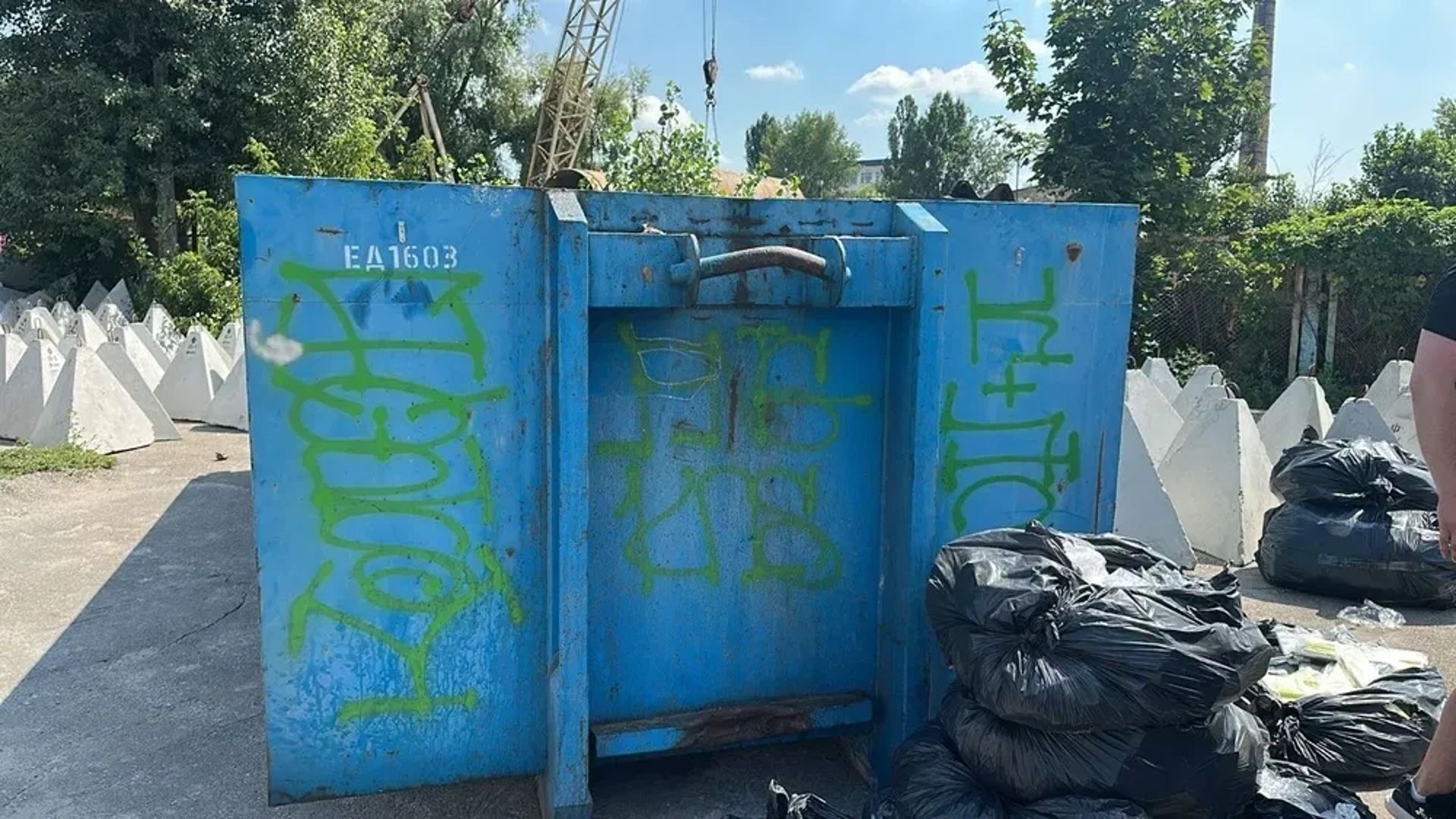 Контейнер ВГВ . Під мультіліфт. Для будівельного сміття