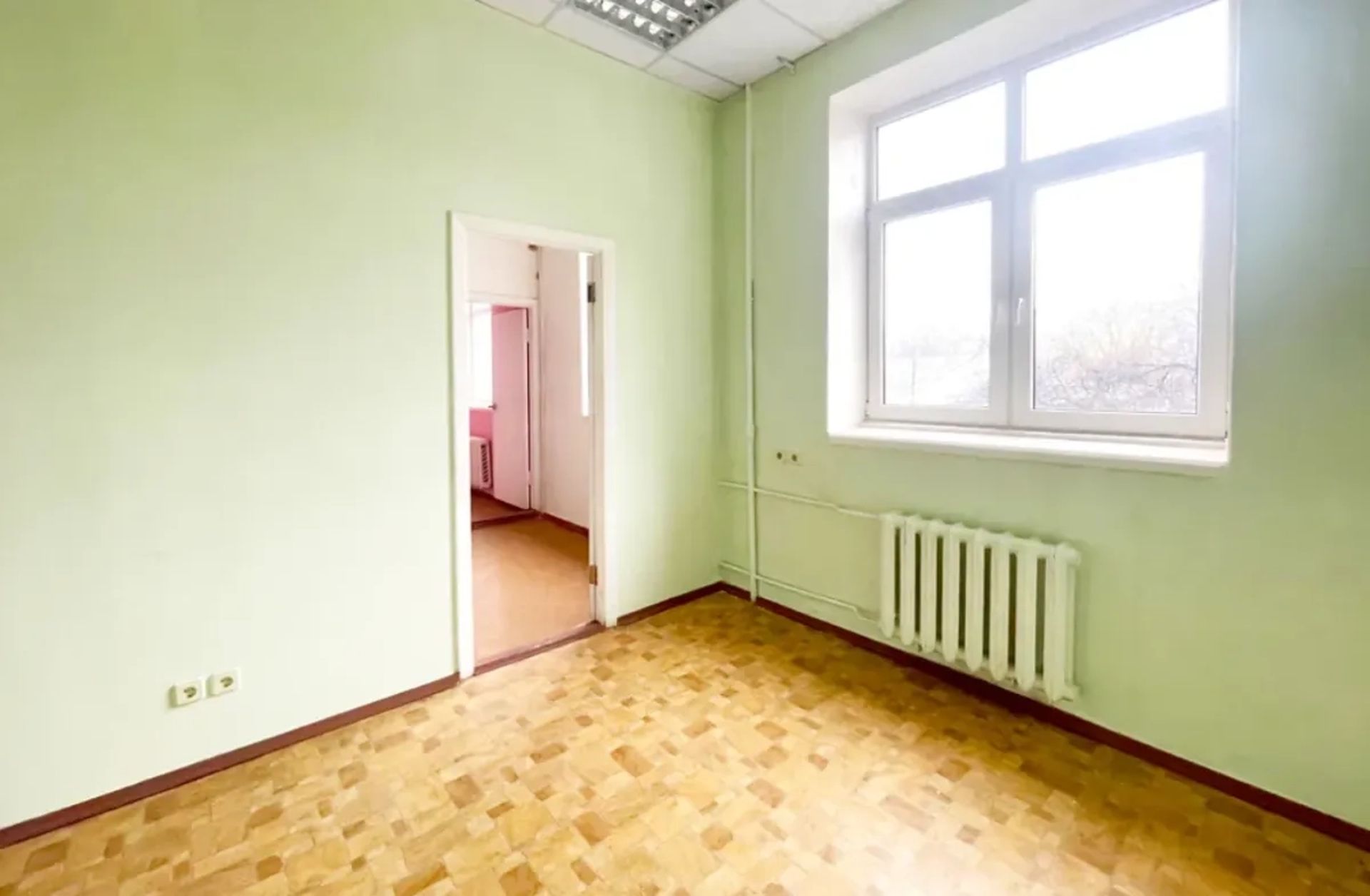 Офісне приміщення на вул. Володимира Сікевича 22, приміщень - 6, поверх - 2