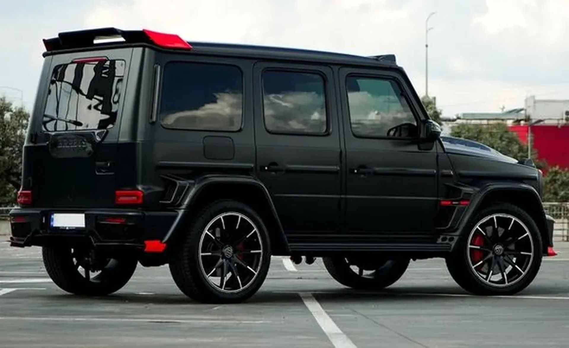 448 Mercedes-Benz G63 AMG (Мерседес Кубік) без водія та з водієм
