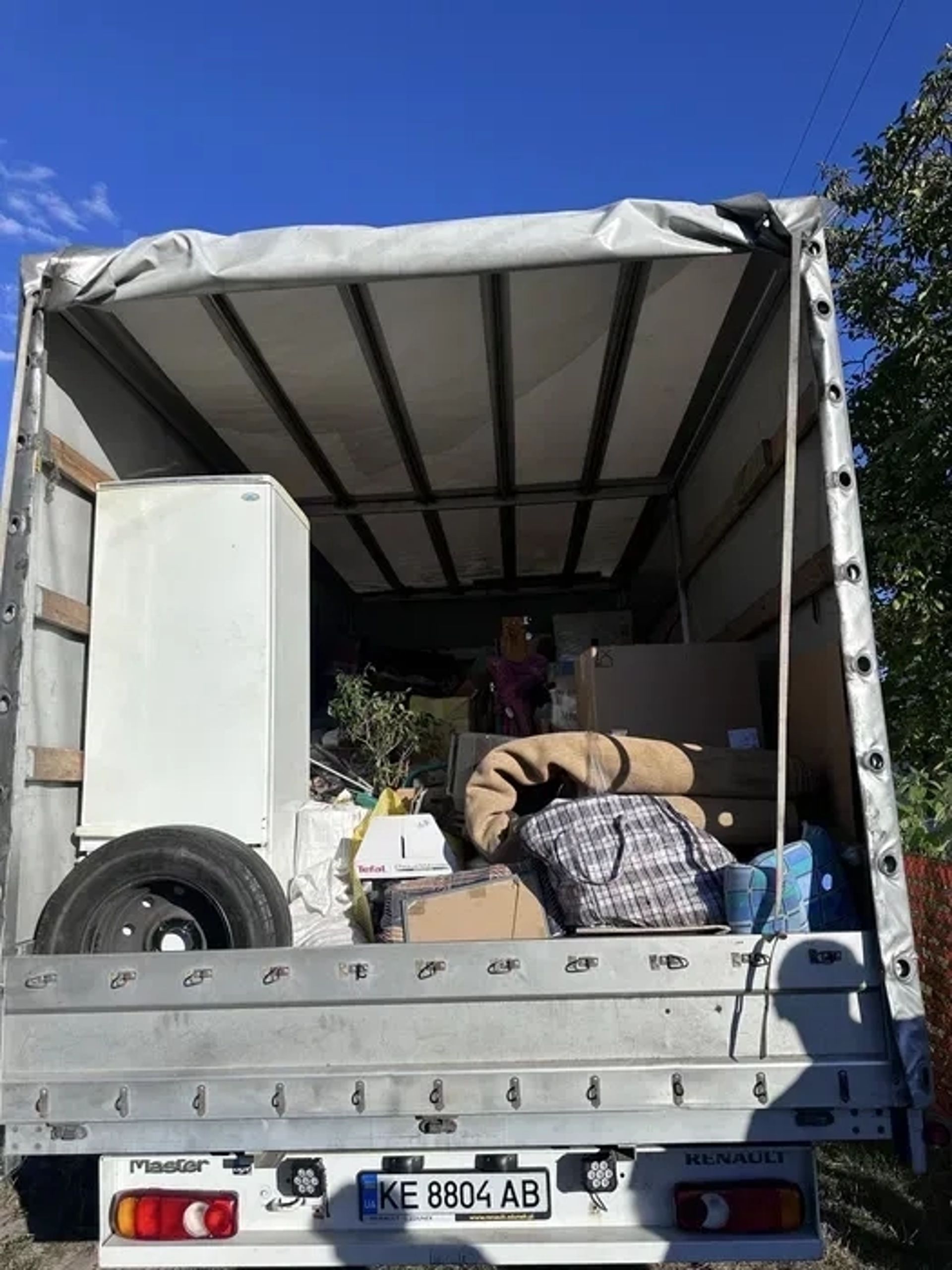 Вантажний автомобіль Renault Master для перевезення вантажів