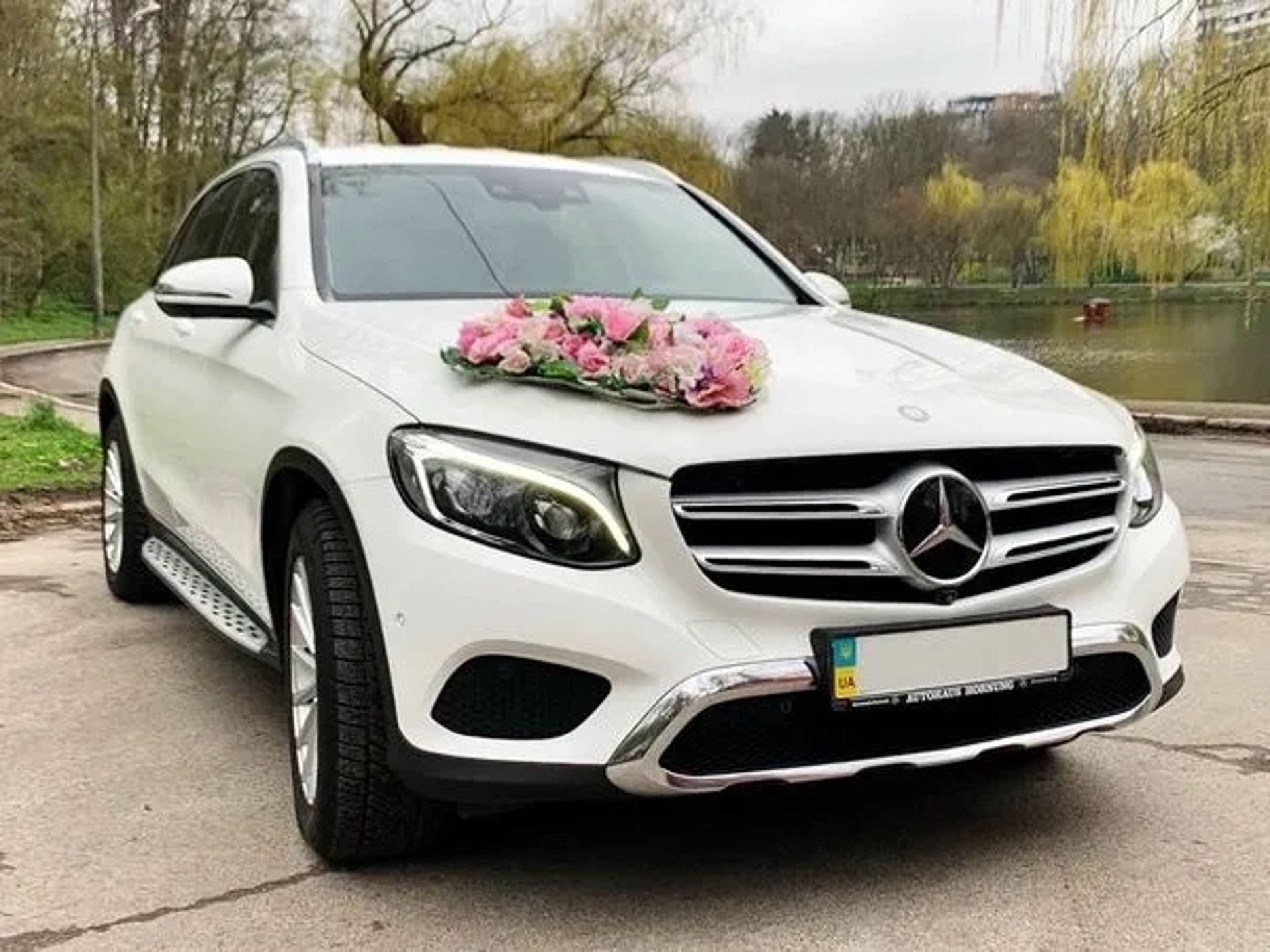 071 Позашляховик на весілля Mercedes-Benz GLC 250d