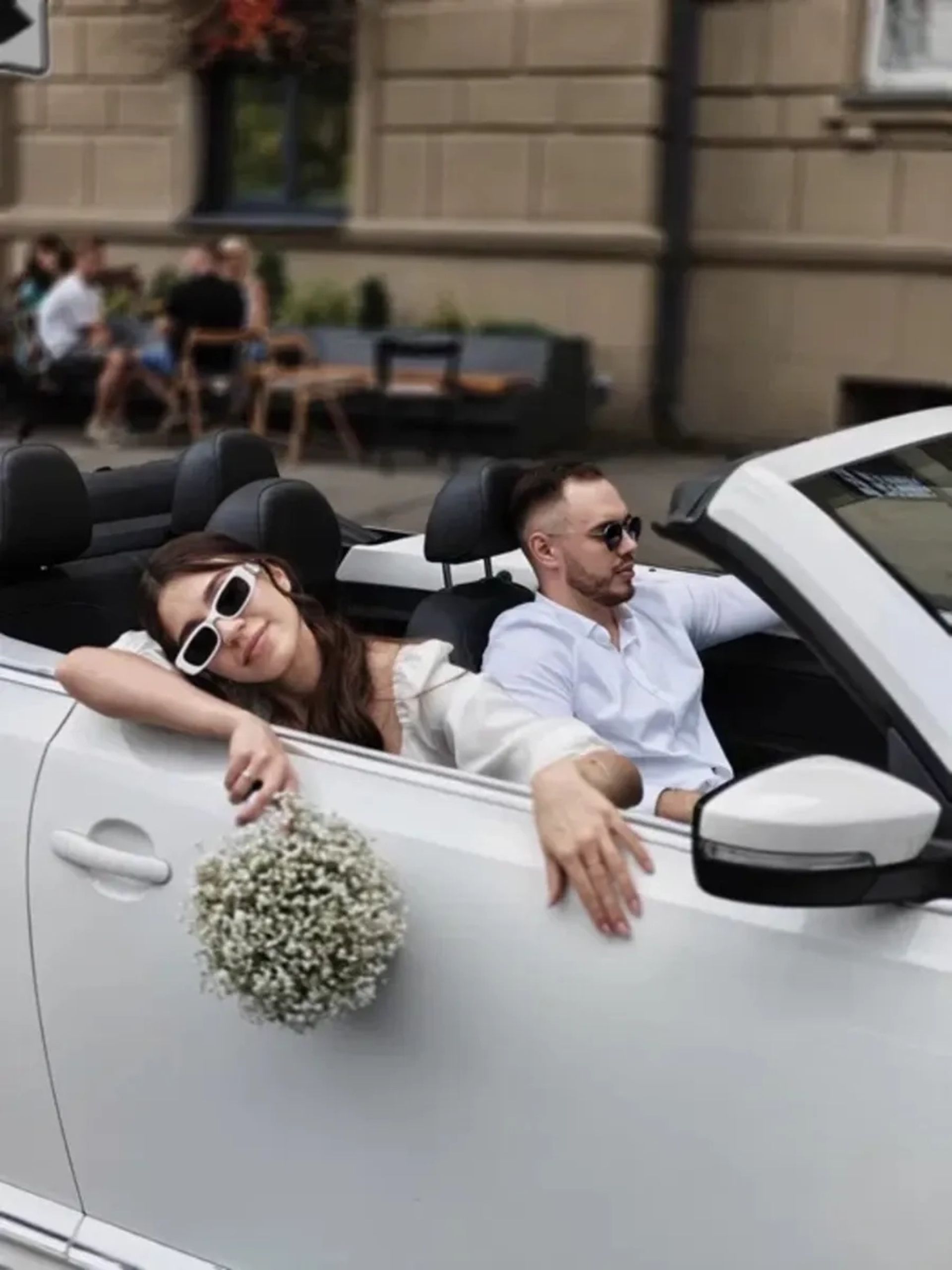 Кабріолет Volkswagen з водієм для особливих подій