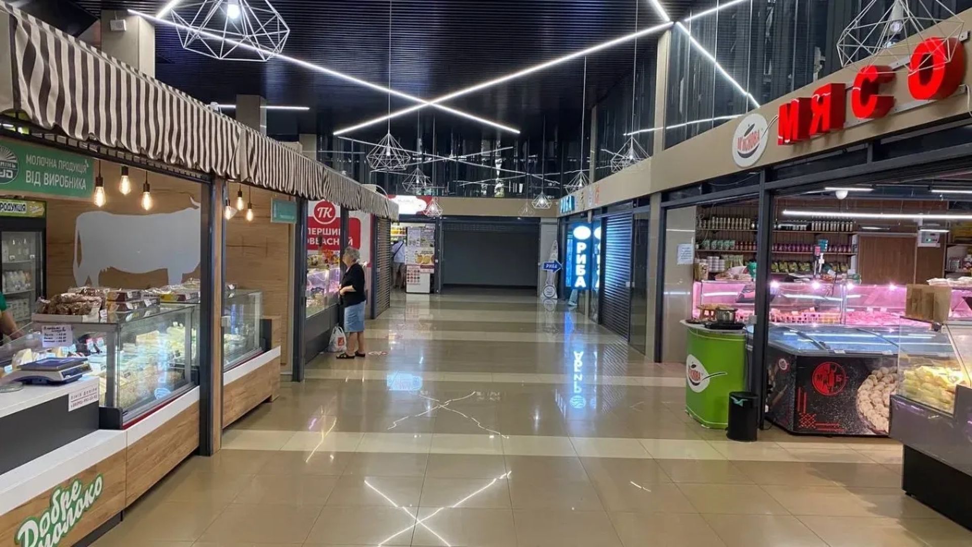 Приміщення 90 м2 в ТЦ Теремки-2