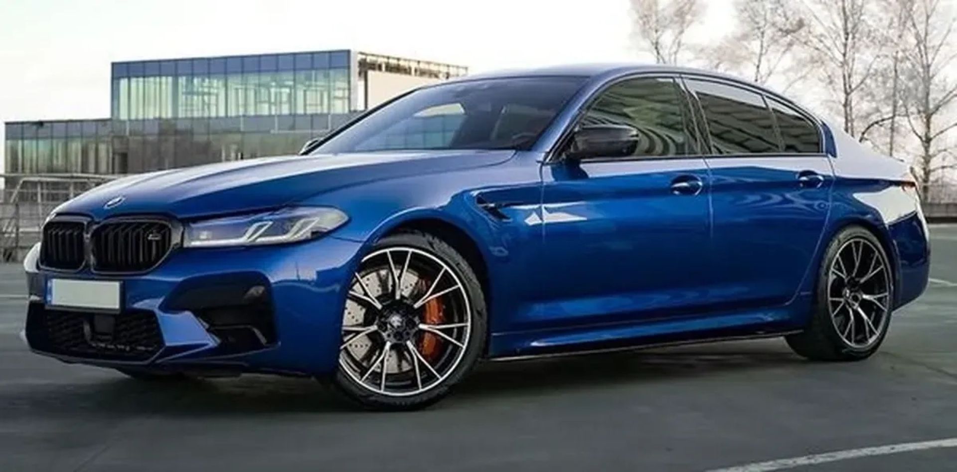 398 BMW M5 F90 Competition — з водієм та без