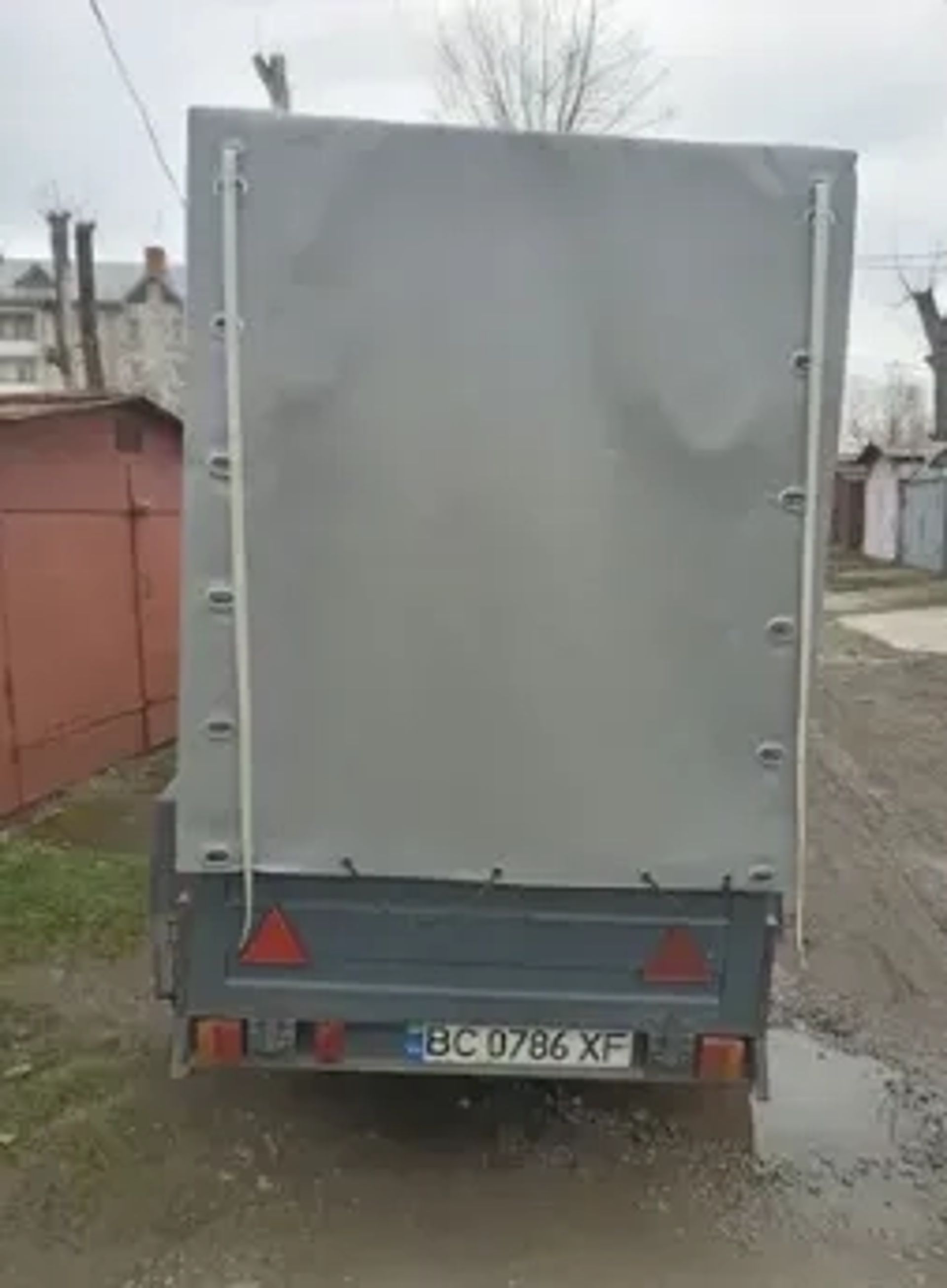 Причеп 2.10х1.30м, Висота 1.90м. Ідеальний для Переїзду та Високих Вантажів!
