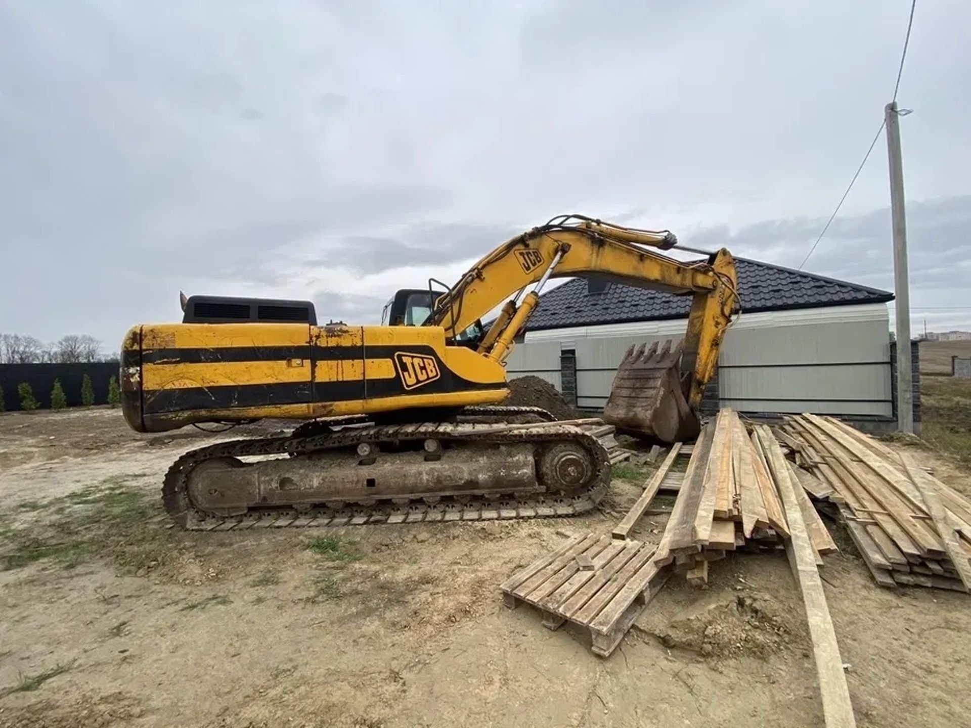 Гусеничний Екскаватор JCB JS220