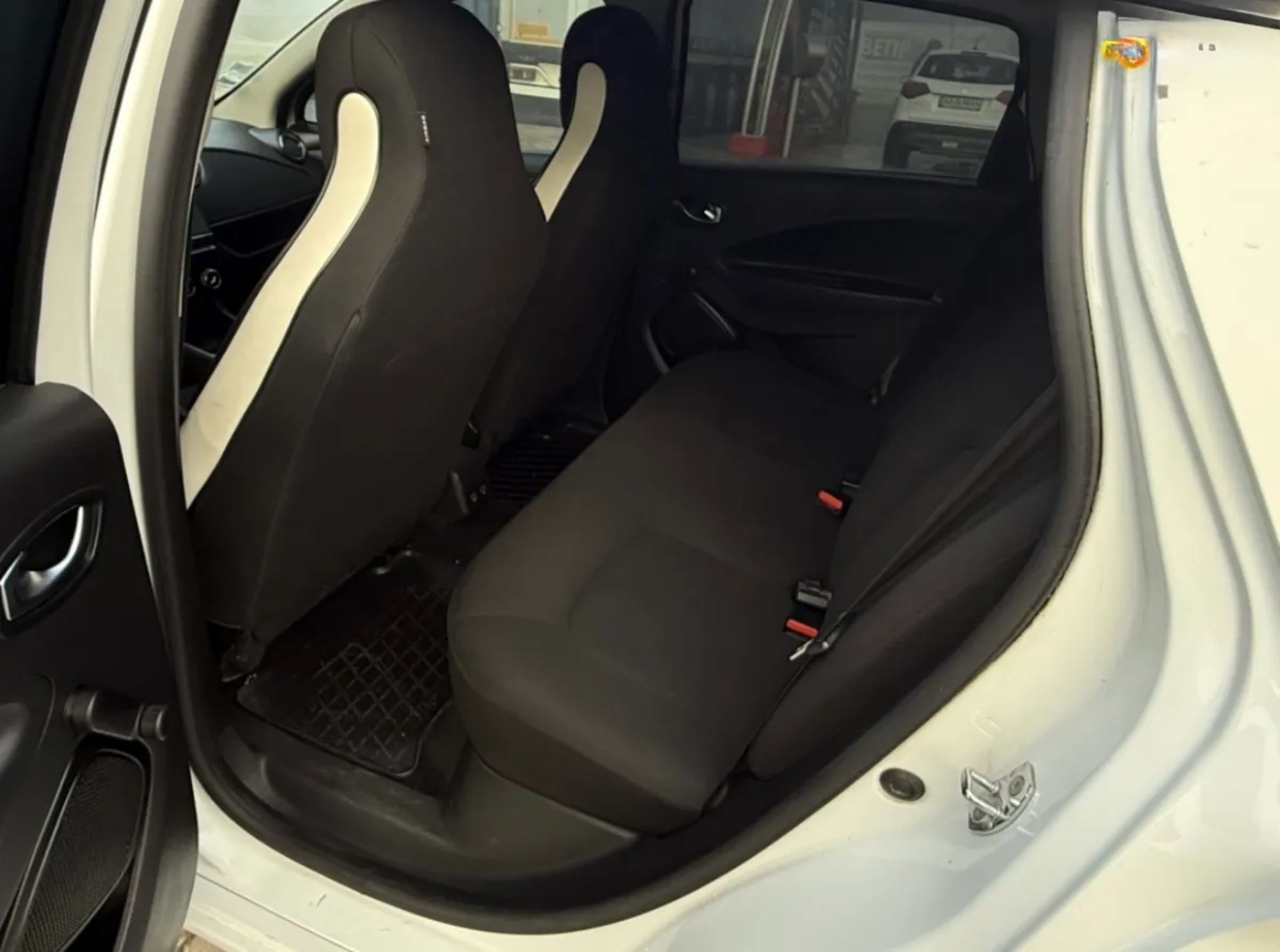 Комфортний Renault Zoe в Тернополі