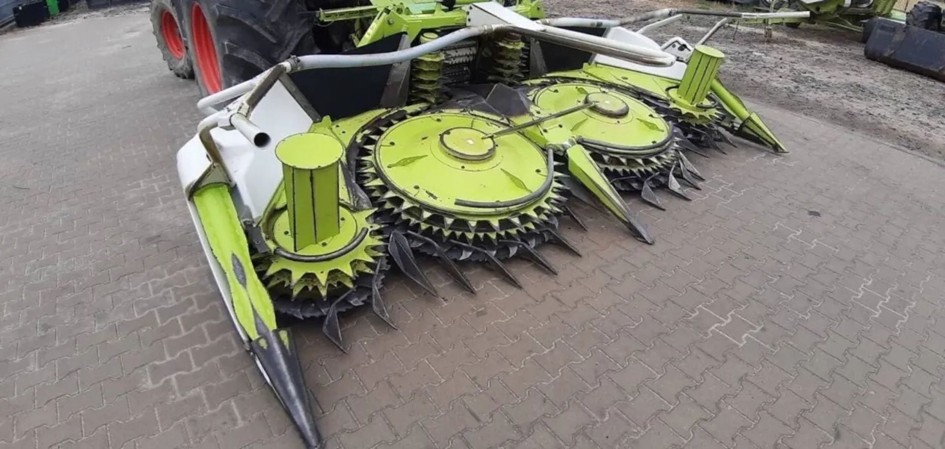 Жниварка Claas Orbis 450 для збирання кукурудзи