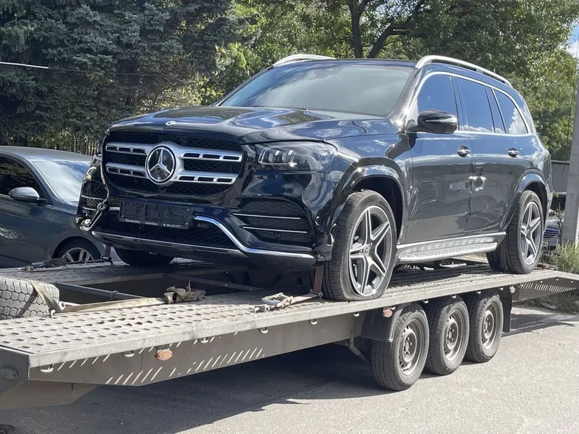 Евакуатор на базі Mercedes-Benz Sprinter