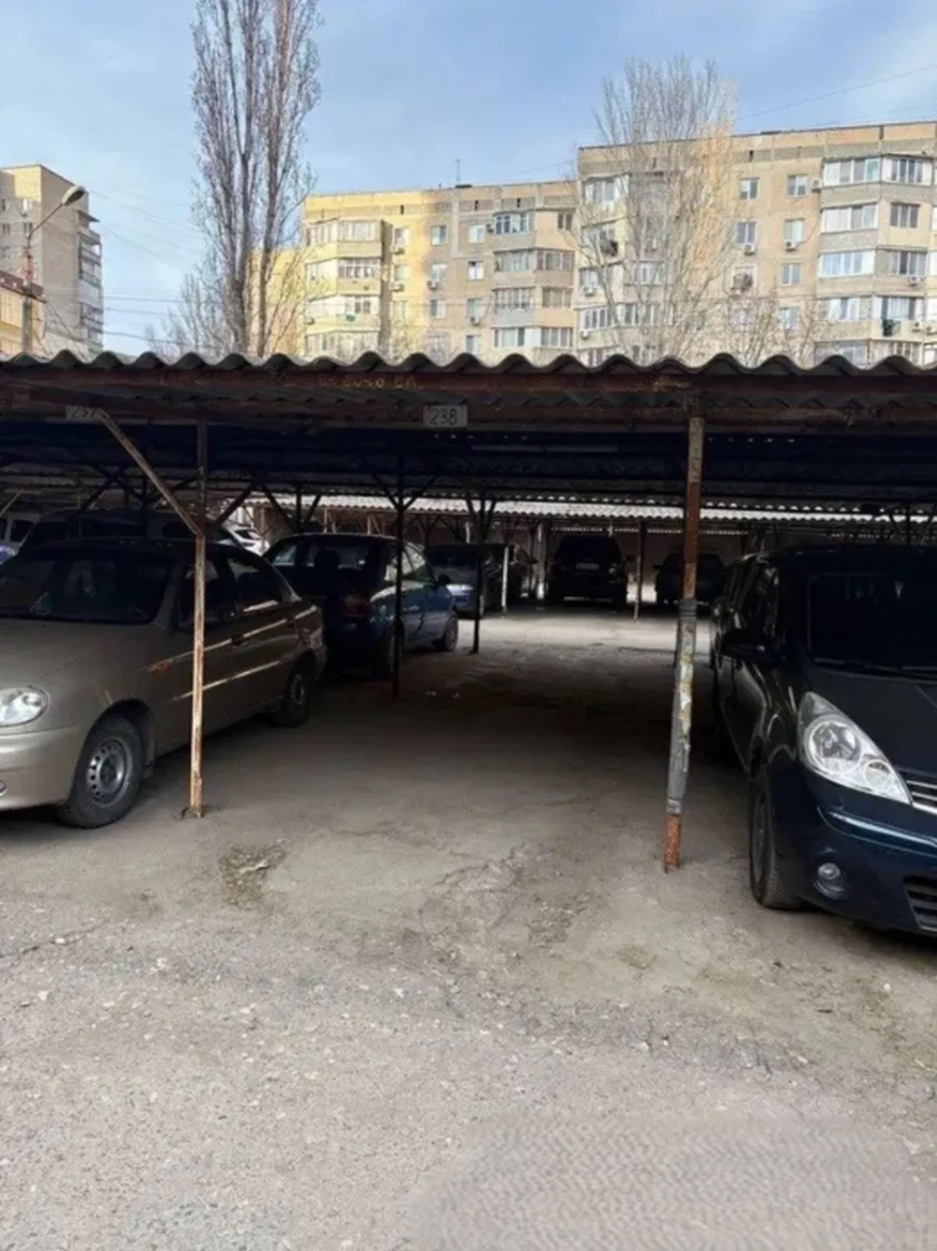 Паркомісце на автостоянці «Промінь» (Охорона 24/7)